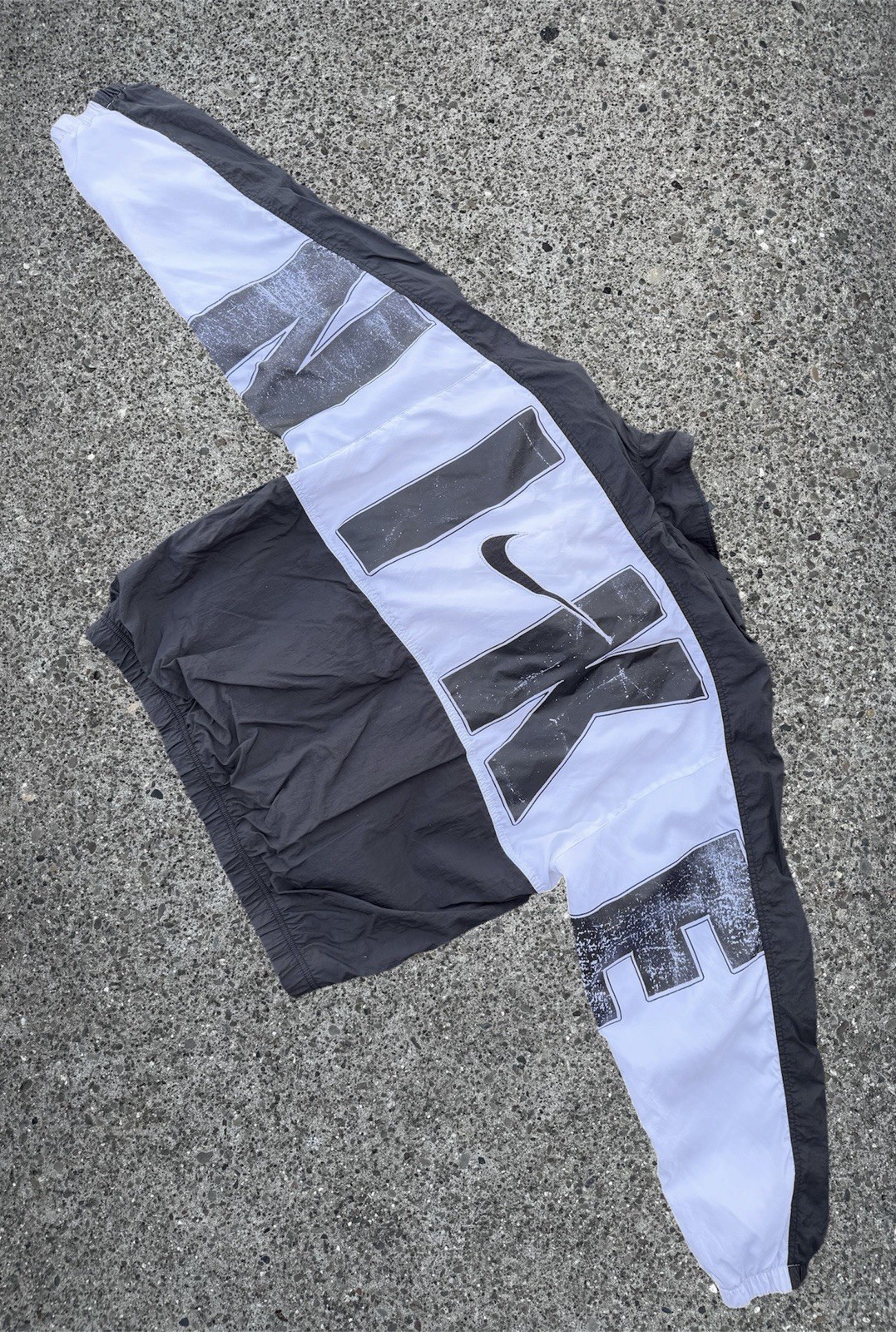 Vintage 90s Nike Big Block Back Spellout Windbreaker Jacket Large