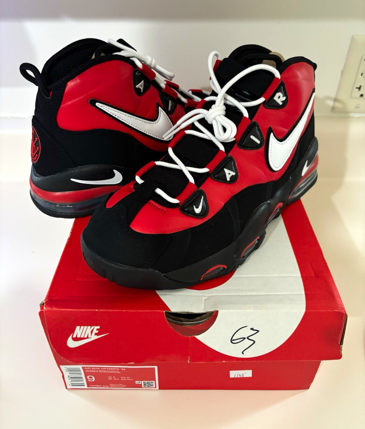 Nike Air Max Uptempo Mid Top Basketball Sneakers Red/Black/White Nike Air Max Uptempo Mid Top Basketball Sneakers Red/Black/White
