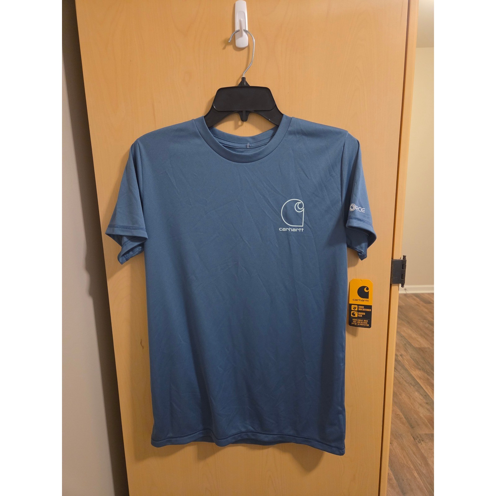 Carhartt Force Sun Defender Youth Large Blue Short Sleeve Graphic T-Shirt NWT Carhartt Force Sun Defender Youth Large Blue Short Sleeve Graphic T-Shirt NWT