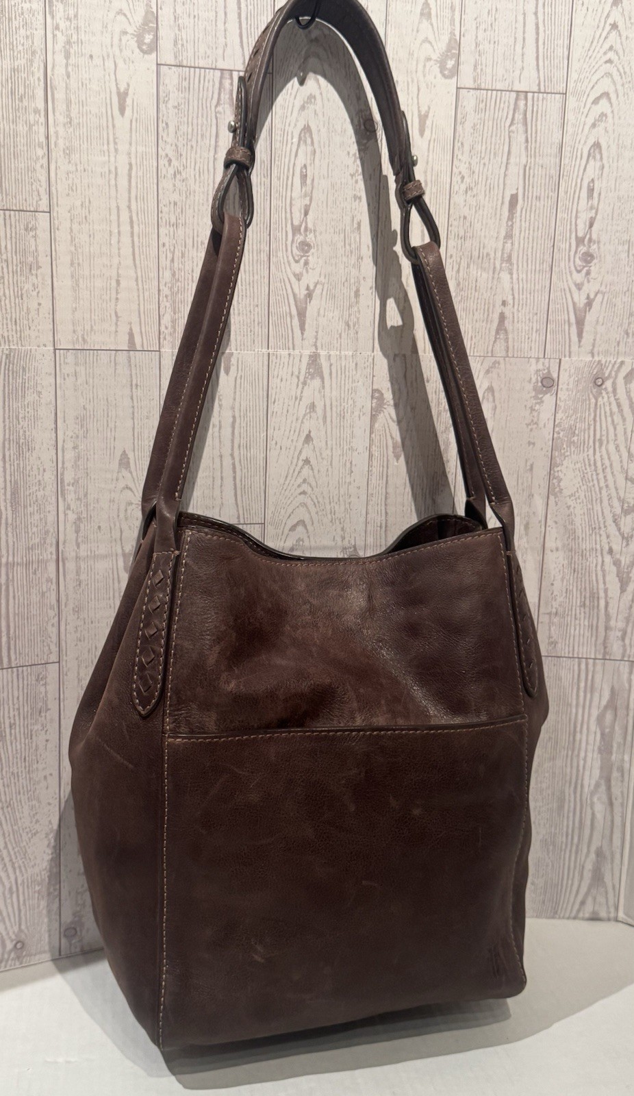 Frye Reed Hobo Bag Distressed Leather Bucket Shoulder Purse Magnetic Snap Cognac