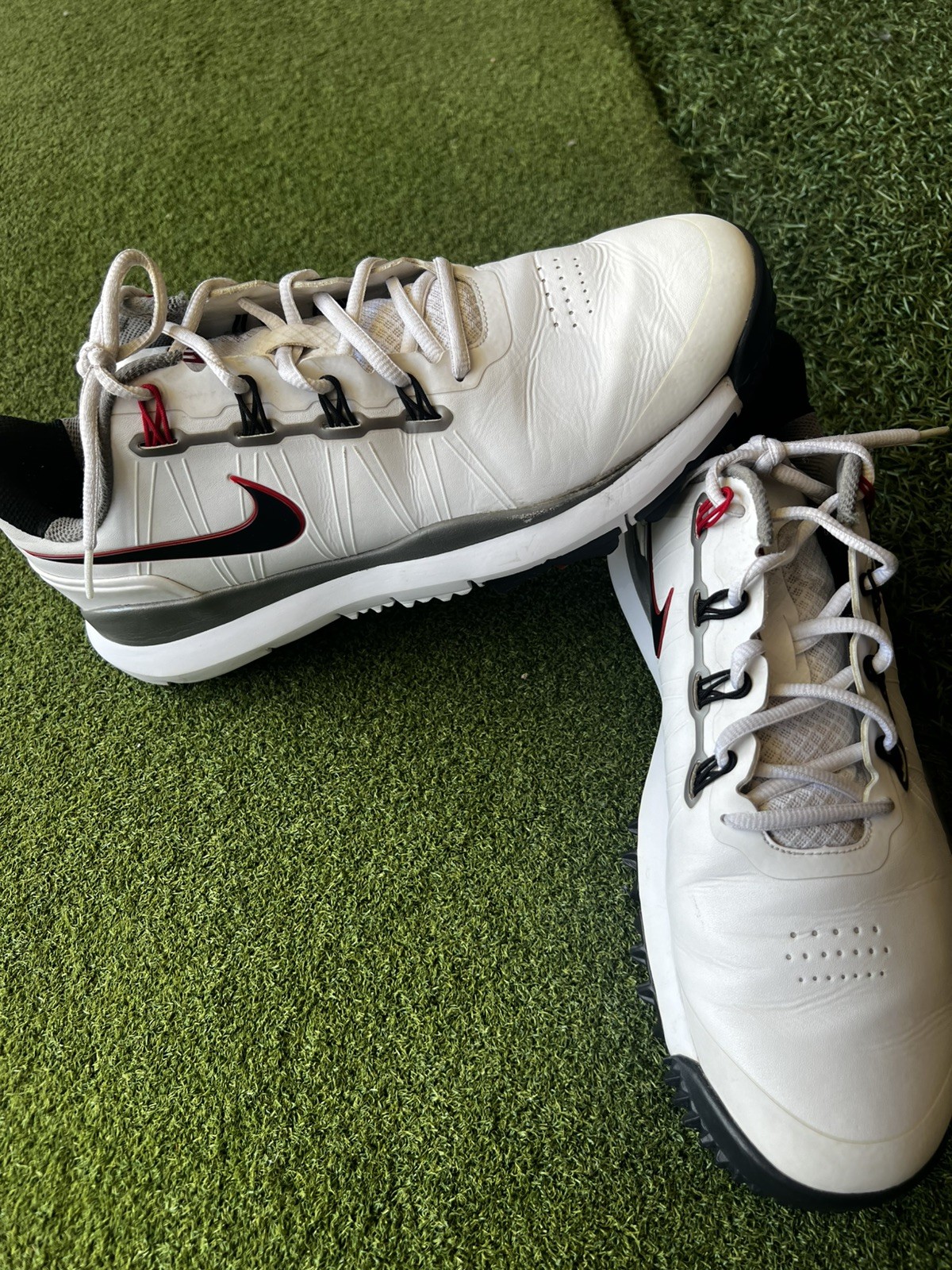 NIKE Tiger Woods TW14 Golf Shoes White/Red/Blue Men’s Size 9.5 excellent NIKE Tiger Woods TW14 Golf Shoes White/Red/Blue Men’s Size 9.5 excellent