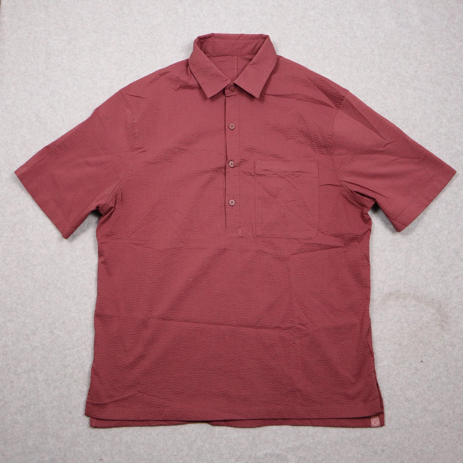 Lululemon Shirt Mens Large Red Seersucker Woven Short Sleeve Popover Top Lululemon Shirt Mens Large Red Seersucker Woven Short Sleeve Popover Top