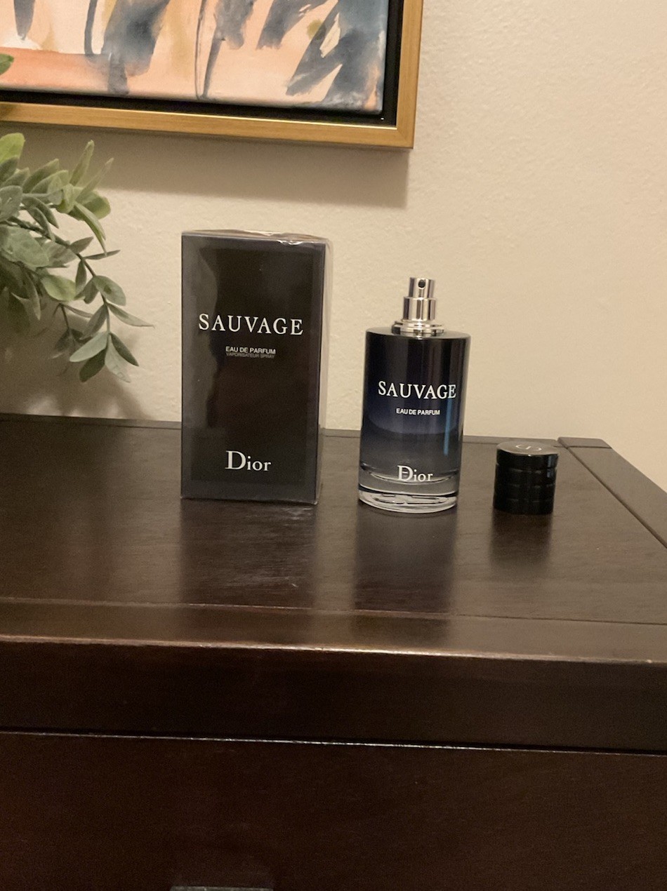 Dior Sauvage Eau de Parfum Spray 3.4 fl oz Regular Size Sealed Box Dior Sauvage Eau de Parfum Spray 3.4 fl oz Regular Size Sealed Box