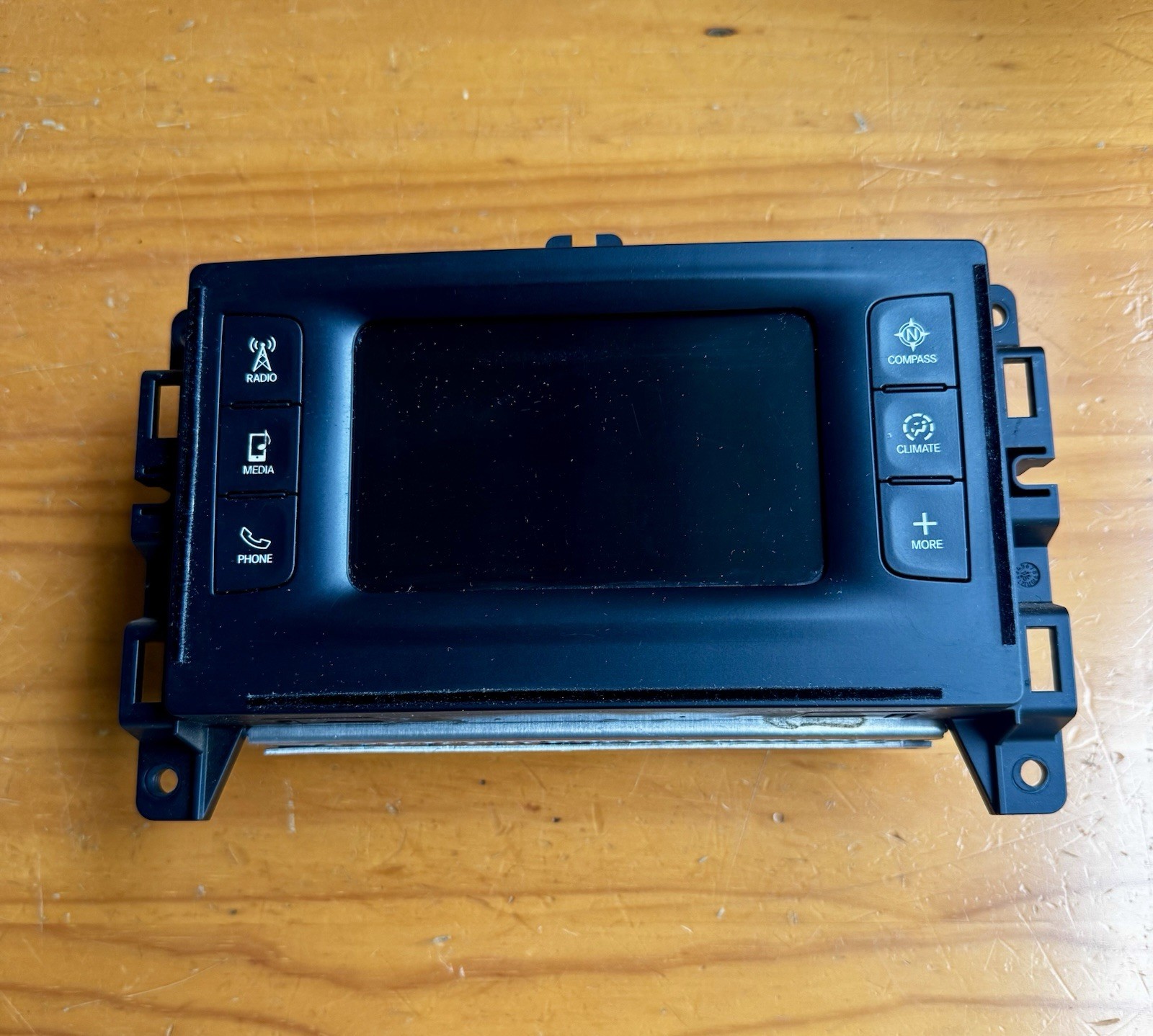 2015-2016 CHRYSLER 200 RADIO RECEIVER DISPLAY SCREEN VP2 P68237069AC OEM 2015-2016 CHRYSLER 200 RADIO RECEIVER DISPLAY SCREEN VP2 P68237069AC OEM
