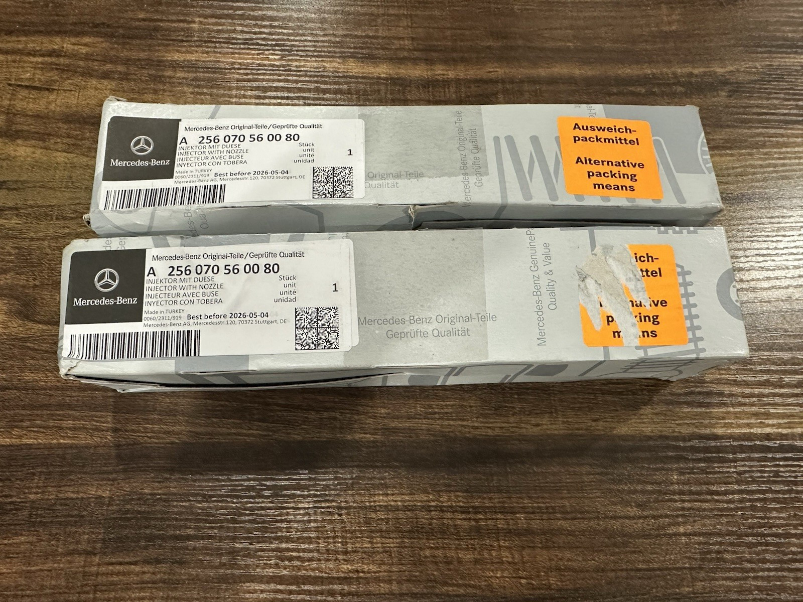 A2560705600 GENUINE OEM MERCEDES-BENZ FUEL INJECTOR SET OF 2 -GREAT DEAL