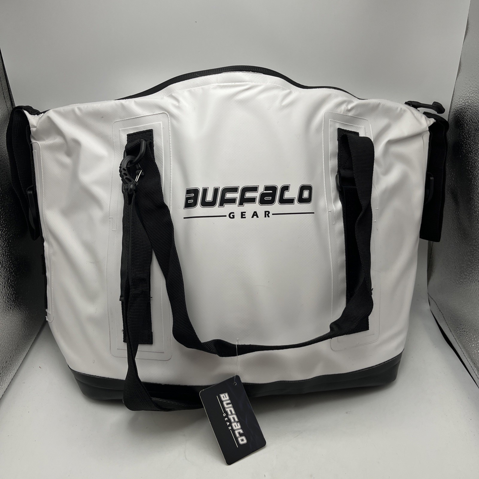Buffalo Gear Insulated Fish Cooler Bag Waterproof Leakproof White Kill Bag NWT Buffalo Gear Insulated Fish Cooler Bag Waterproof Leakproof White Kill Bag NWT