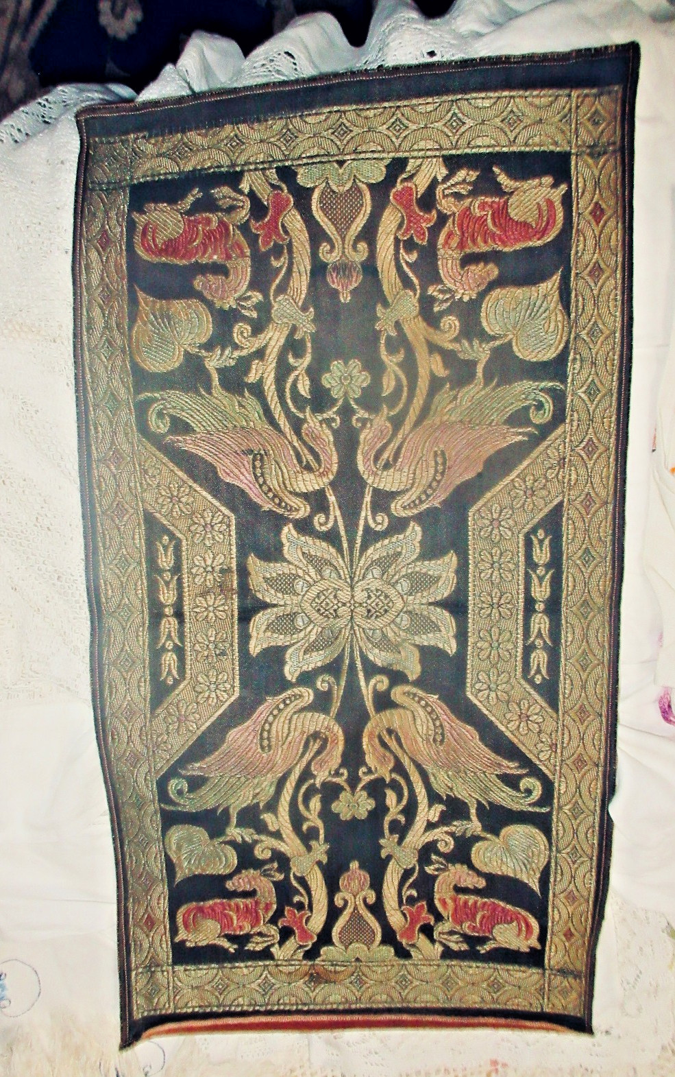 Dramatic antique Tapestry Cover of Griffon's Deer 12 Dramatic antique Tapestry Cover of Griffon's Deer 12