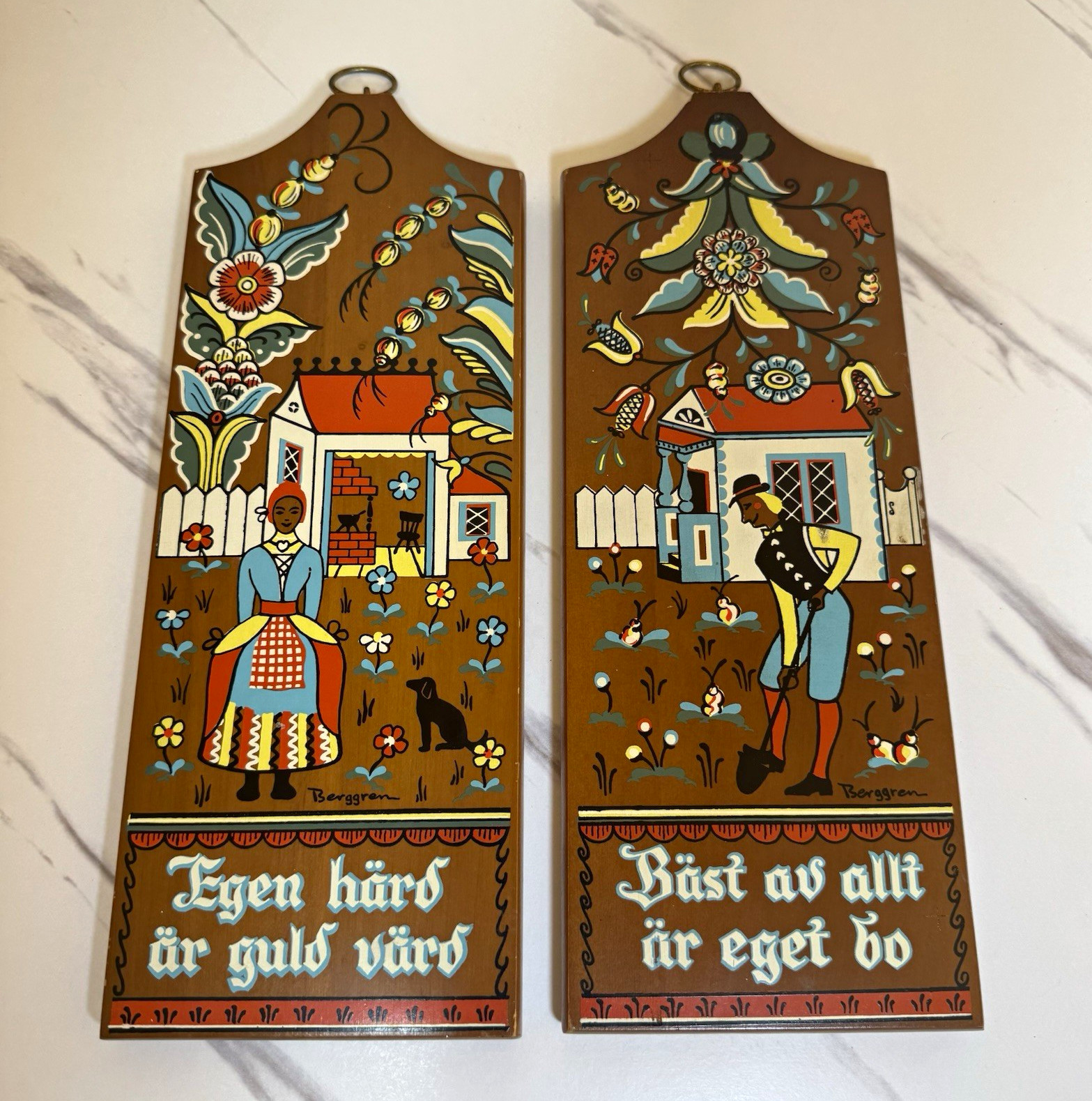 Vintage Berggren Swedish Proverbs Folk Art MCM Wooden Wall Plaques Set Of 2 Vintage Berggren Swedish Proverbs Folk Art MCM Wooden Wall Plaques Set Of 2