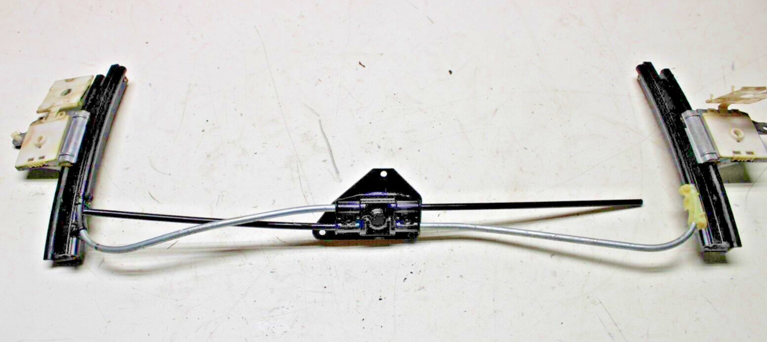 12-17 BMW F12 640I 650I M6 CONVERTIBLE REAR WINDOW REGULATOR MOTOR ASSEMBLY OEM 12-17 BMW F12 640I 650I M6 CONVERTIBLE REAR WINDOW REGULATOR MOTOR ASSEMBLY OEM