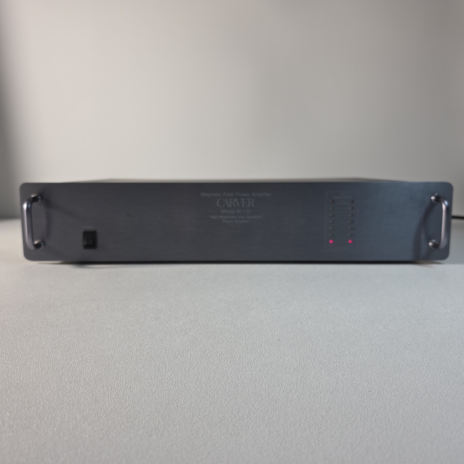 ​Vintage Carver M-1.0t 2-Channel Power Amp | Functional - Great Audio, Minor Hum