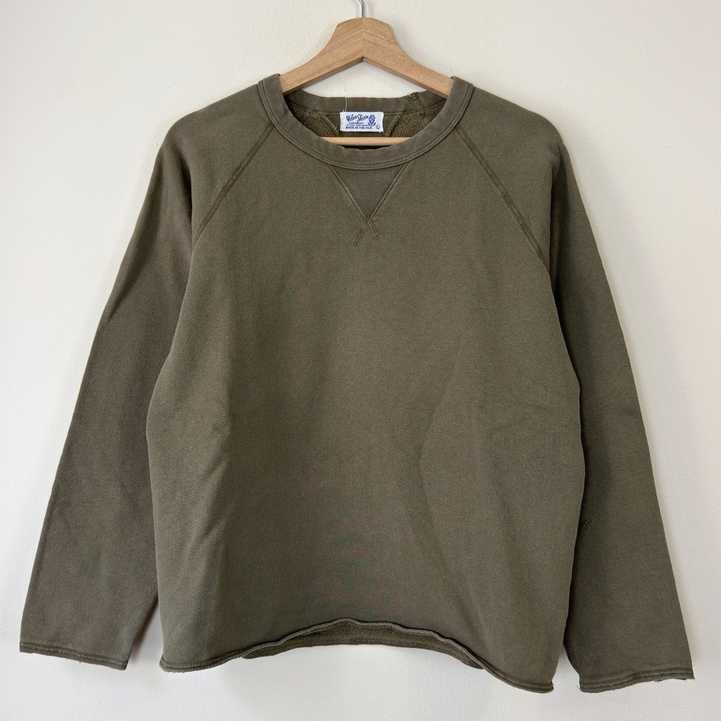Vintage 80\'s Velva Sheen Double V Raglan Brown Blank Sweatshirt Made In USA - L Vintage 80\'s Velva Sheen Double V Raglan Brown Blank Sweatshirt Made In USA - L