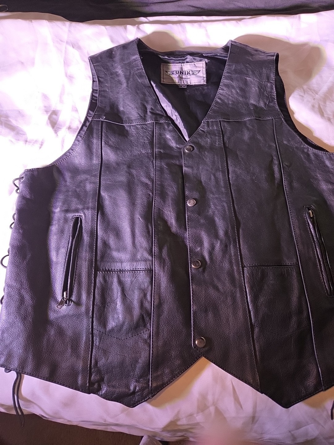 UNIK Men\'s Black Leather Motorcycle VestSize 3 XL UNIK Men\'s Black Leather Motorcycle VestSize 3 XL