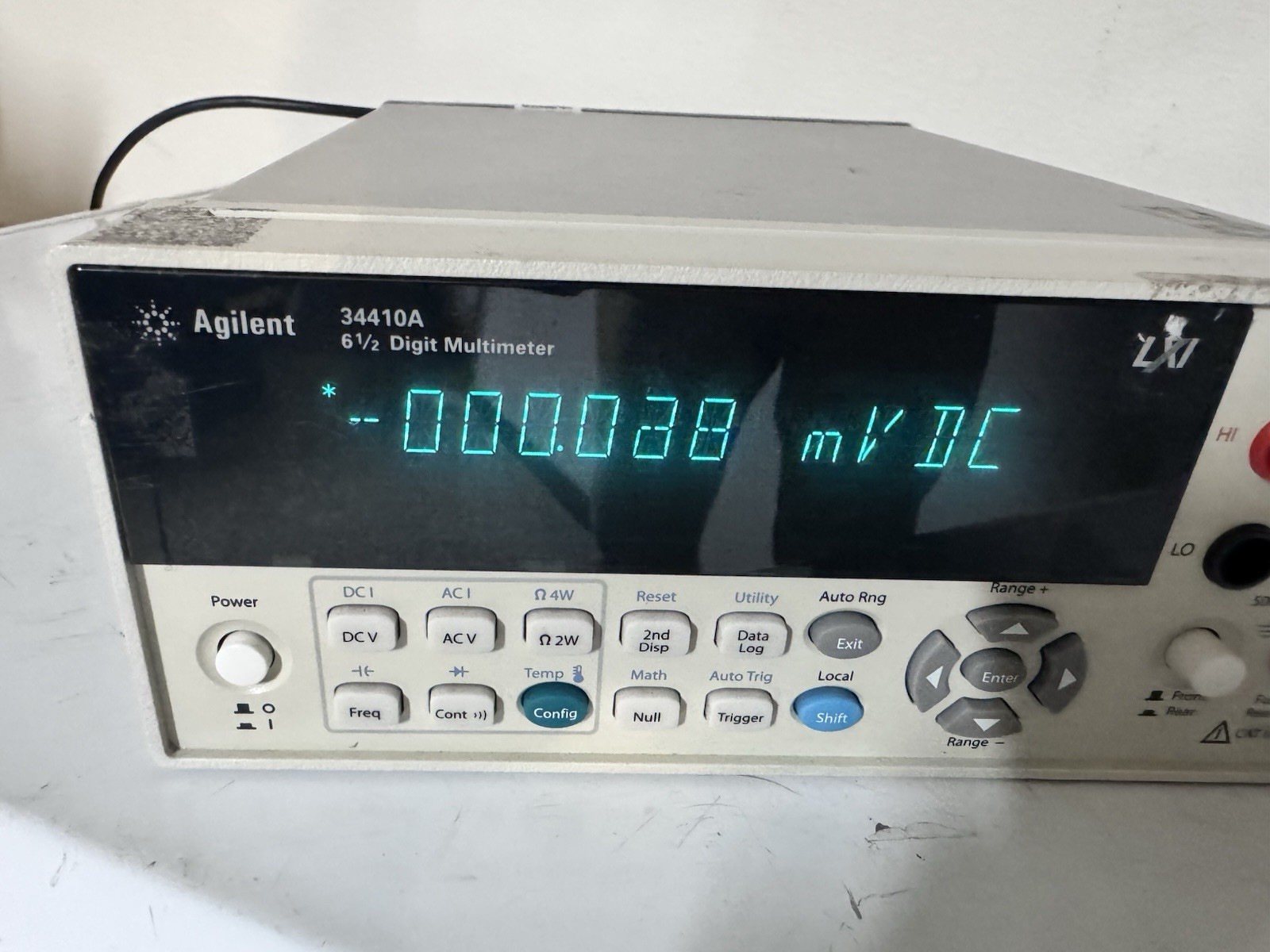 Agilent HP Keysight 34410A 6 1/2 Digit Bench Digital Multimeter DMM Voltmeter Agilent HP Keysight 34410A 6 1/2 Digit Bench Digital Multimeter DMM Voltmeter