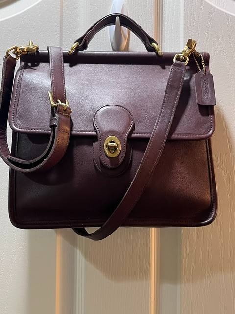 Vintage 1992 Coach Mahogany Willis Bag Purse #9927~w/Strap & Hangtag Beautiful Vintage 1992 Coach Mahogany Willis Bag Purse #9927~w/Strap & Hangtag Beautiful