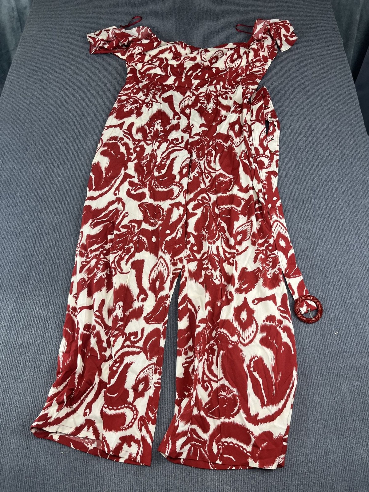 Fashion Nova NWT Off-Shoulder Maxi Jumpsuit Belt Red & White Abstract Print 1X Fashion Nova NWT Off-Shoulder Maxi Jumpsuit Belt Red & White Abstract Print 1X