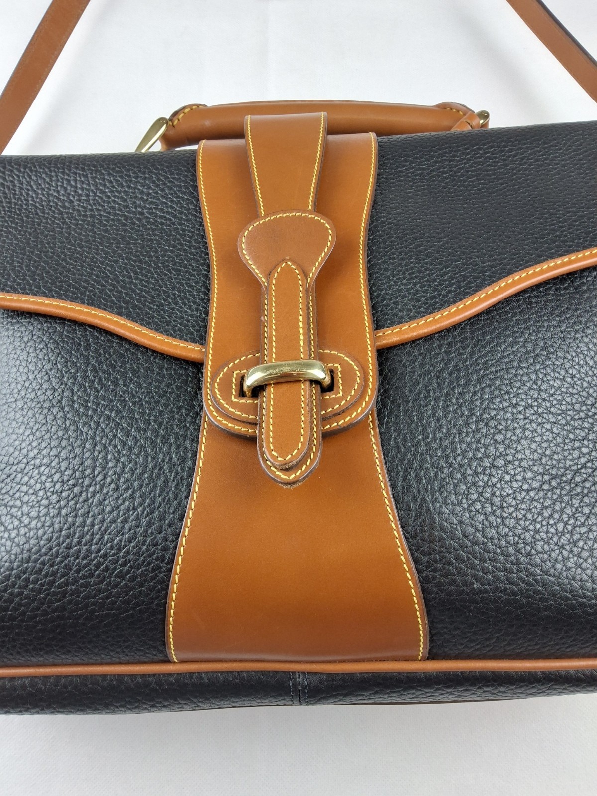 Vintage Dooney & Bourke All-Weather Leather Pebbled Black and Tan Briefcase Vintage Dooney & Bourke All-Weather Leather Pebbled Black and Tan Briefcase