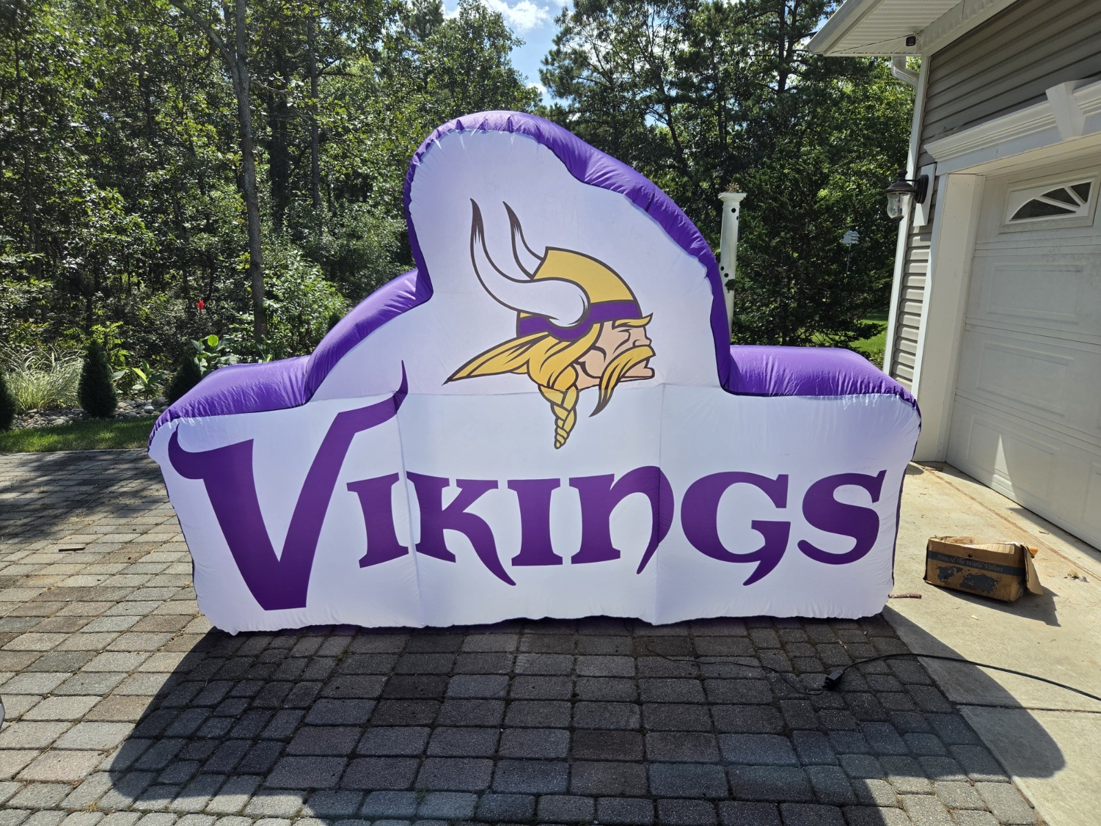 Logo Brands Mn Vikings Pre-Lit 7\'x10\' Team Inflatable New in Box , Massive Logo Brands Mn Vikings Pre-Lit 7\'x10\' Team Inflatable New in Box , Massive