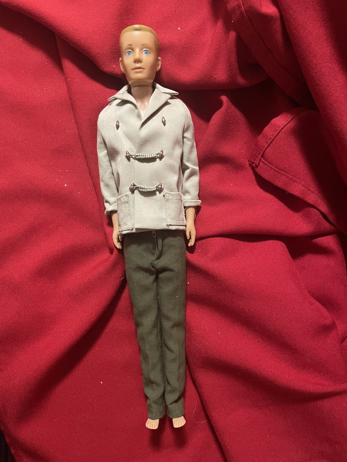 Vintage 1961 KEN DOLL with Molded Blonde Hair FIRST ISSUE Mattel Barbie RARE Vintage 1961 KEN DOLL with Molded Blonde Hair FIRST ISSUE Mattel Barbie RARE