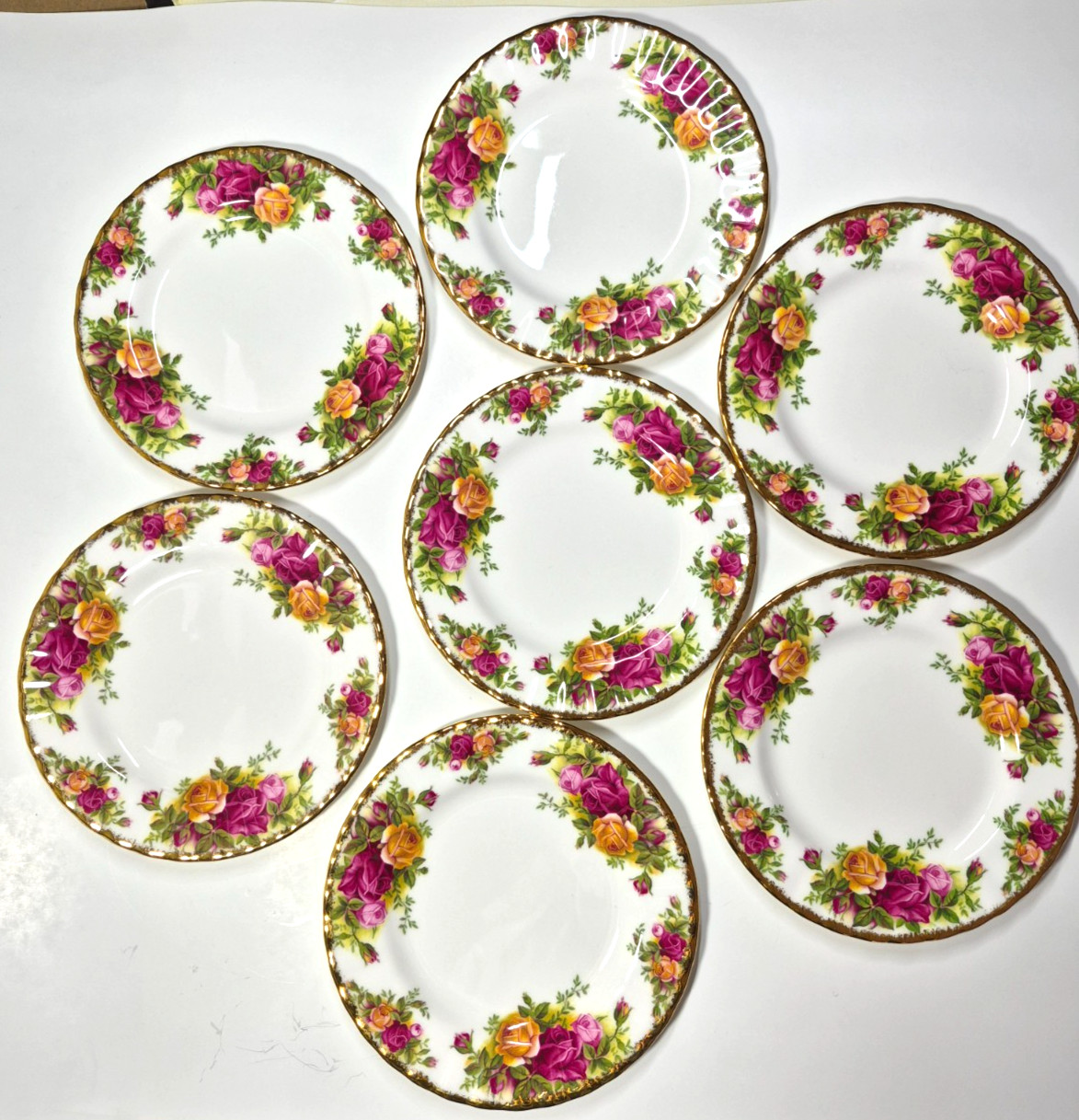 7 ROYAL ALBERT OLD COUNTRY ROSES BREAD AND BUTTER DESSERT PLATES 6 1/4\