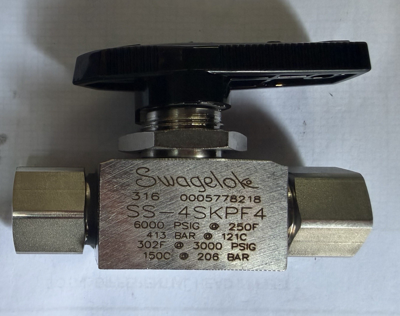 Swagelok SS-4SKPF4 Stainless Ball Valve 1/4 Inch Female Threaded Brand New Swagelok SS-4SKPF4 Stainless Ball Valve 1/4 Inch Female Threaded Brand New