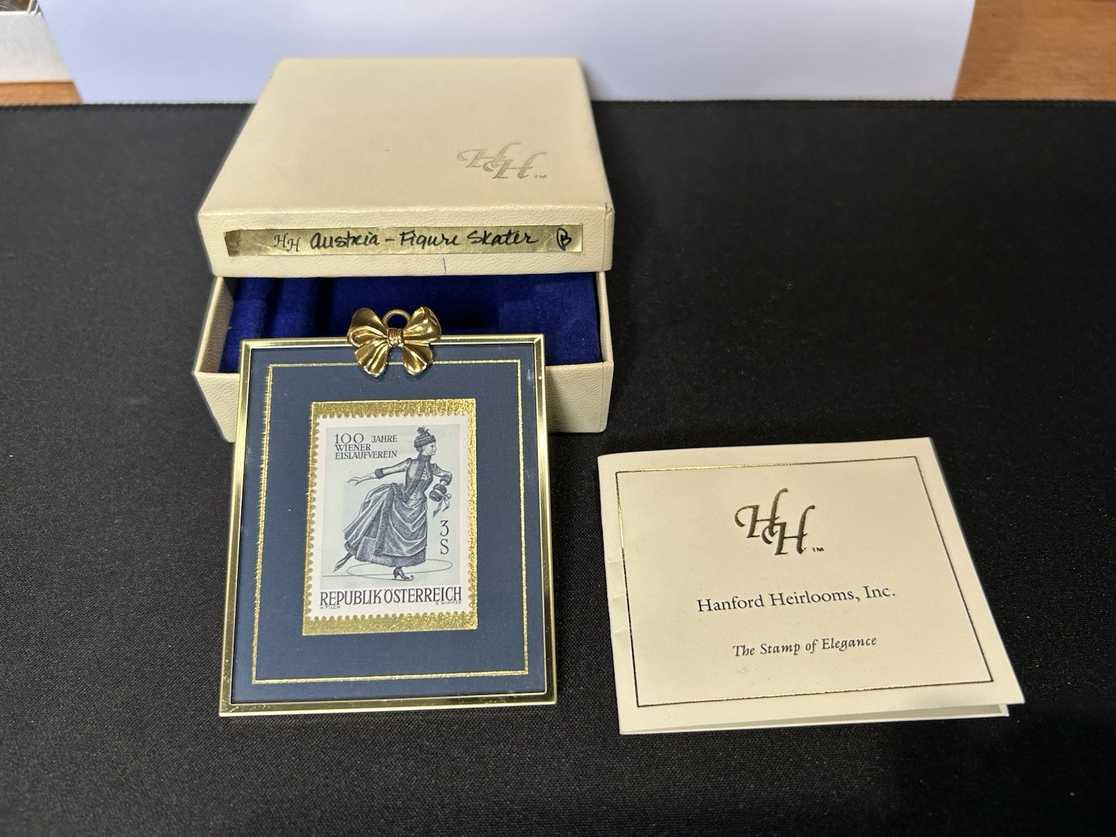 Hanford Heirloom Austria 3 S Figure Skating Stamp #71 of 2000, Original Box cert