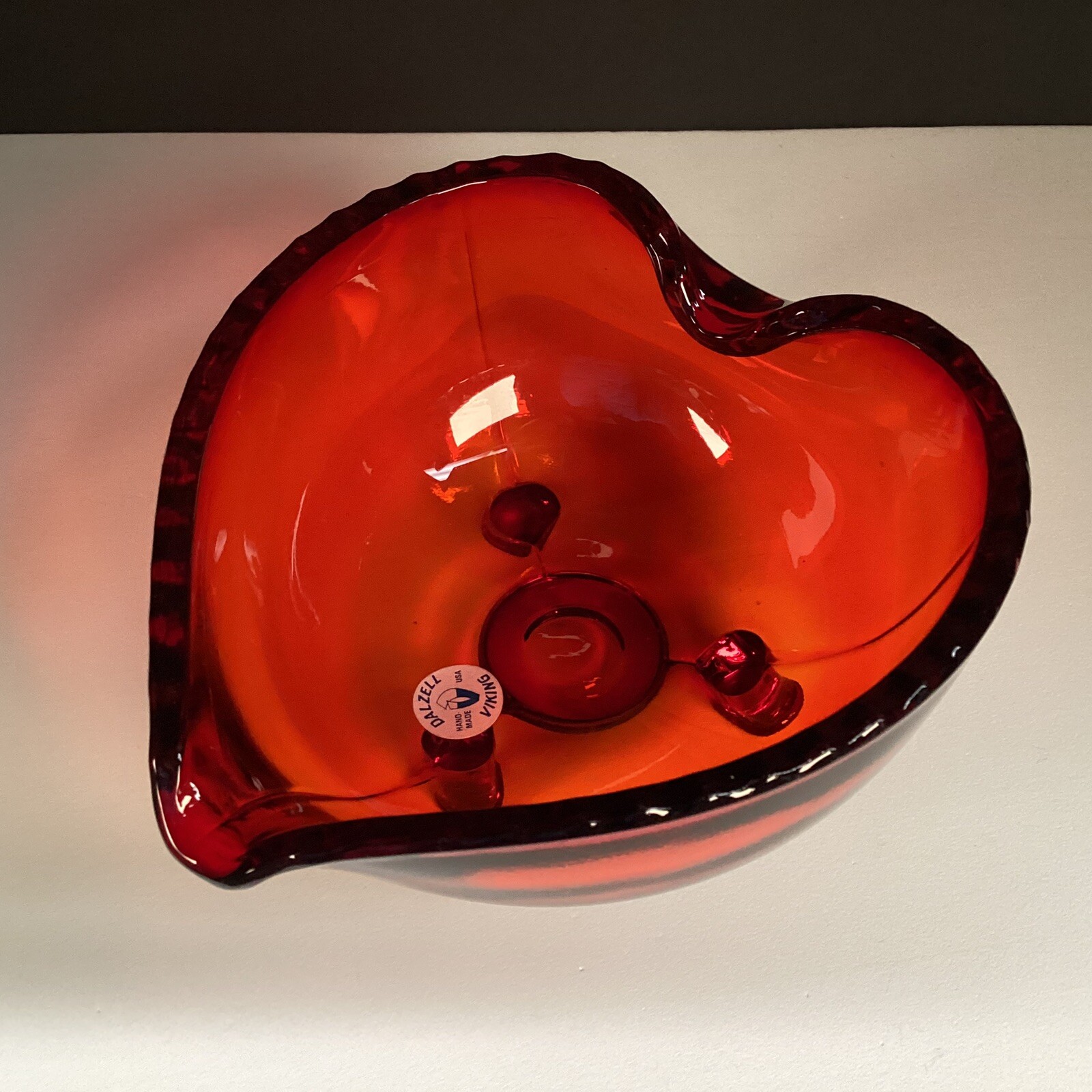 RARE DALZELL VIKING glass Amberina/red 3 toed heart shaped bowl 1986-1996