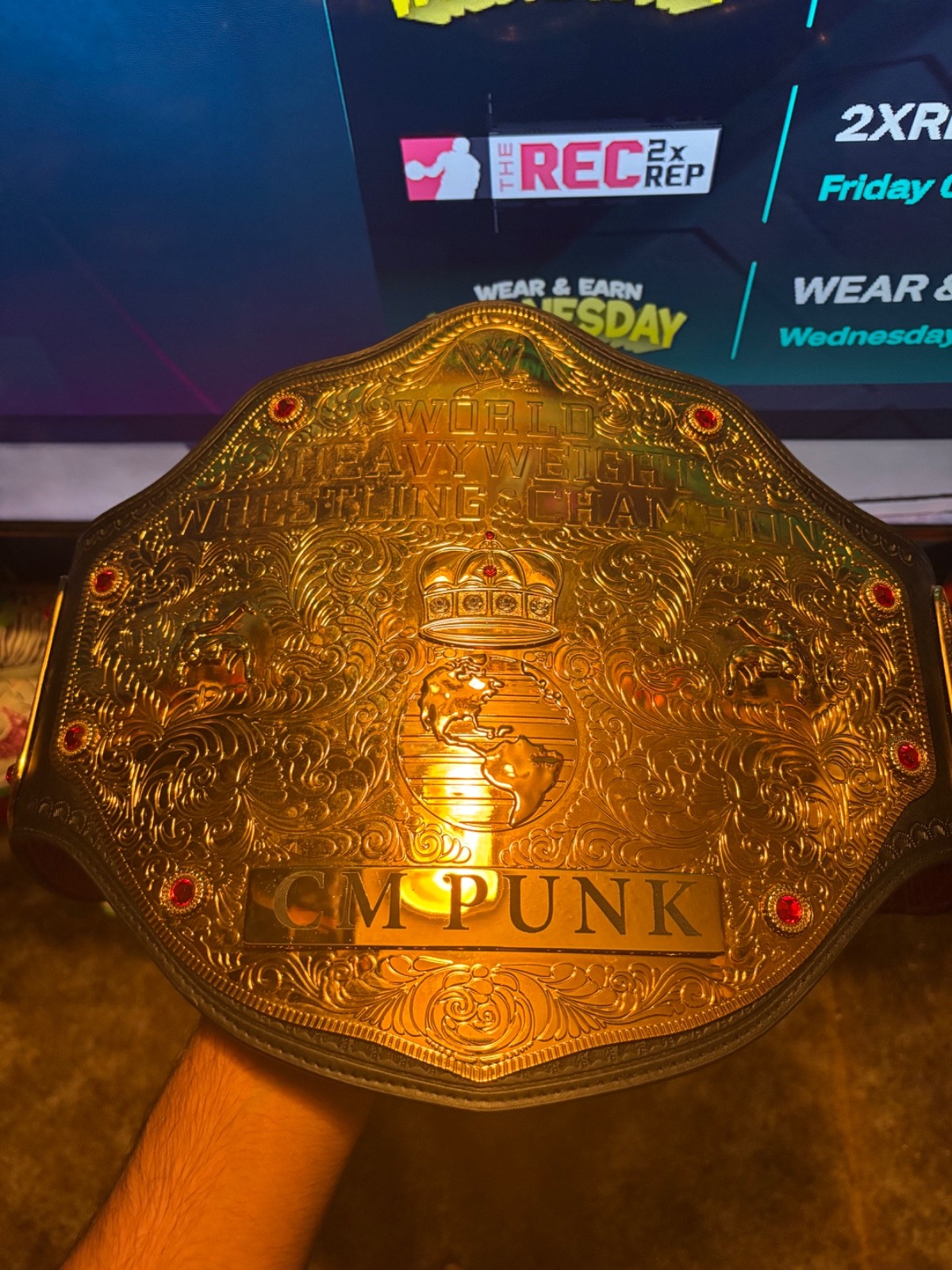 wwe world heavyweight championship big gold replica belt wweshop wwe world heavyweight championship big gold replica belt wweshop