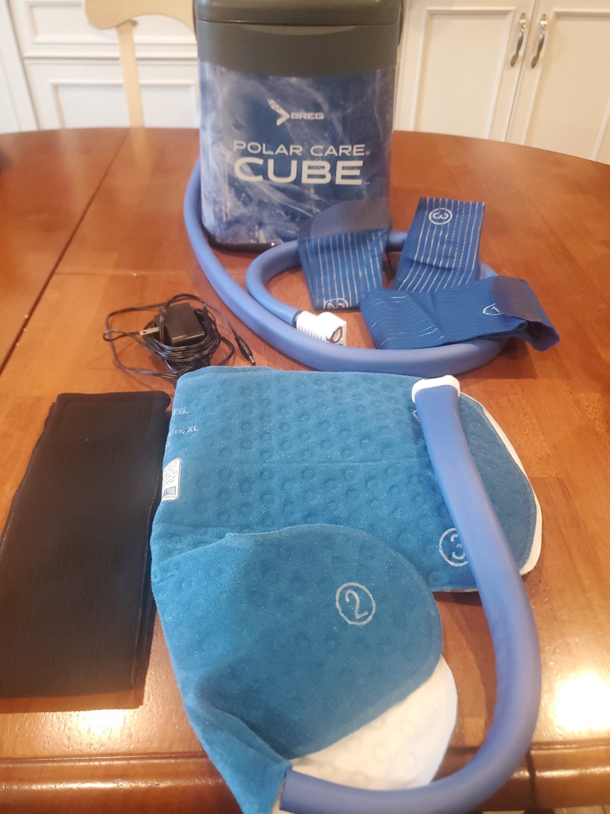 Breg Polar Care Cube Kit Cooler w/ Wrap-On Shoulder Power Supply And Accessories