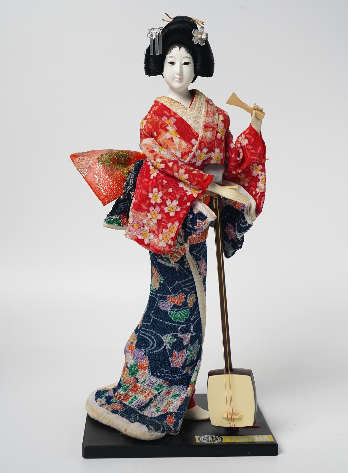 Vintage Kyugetsu Doll Japanese Geisha Playing Shamisen Red Floral Kimono 13 Vintage Kyugetsu Doll Japanese Geisha Playing Shamisen Red Floral Kimono 13