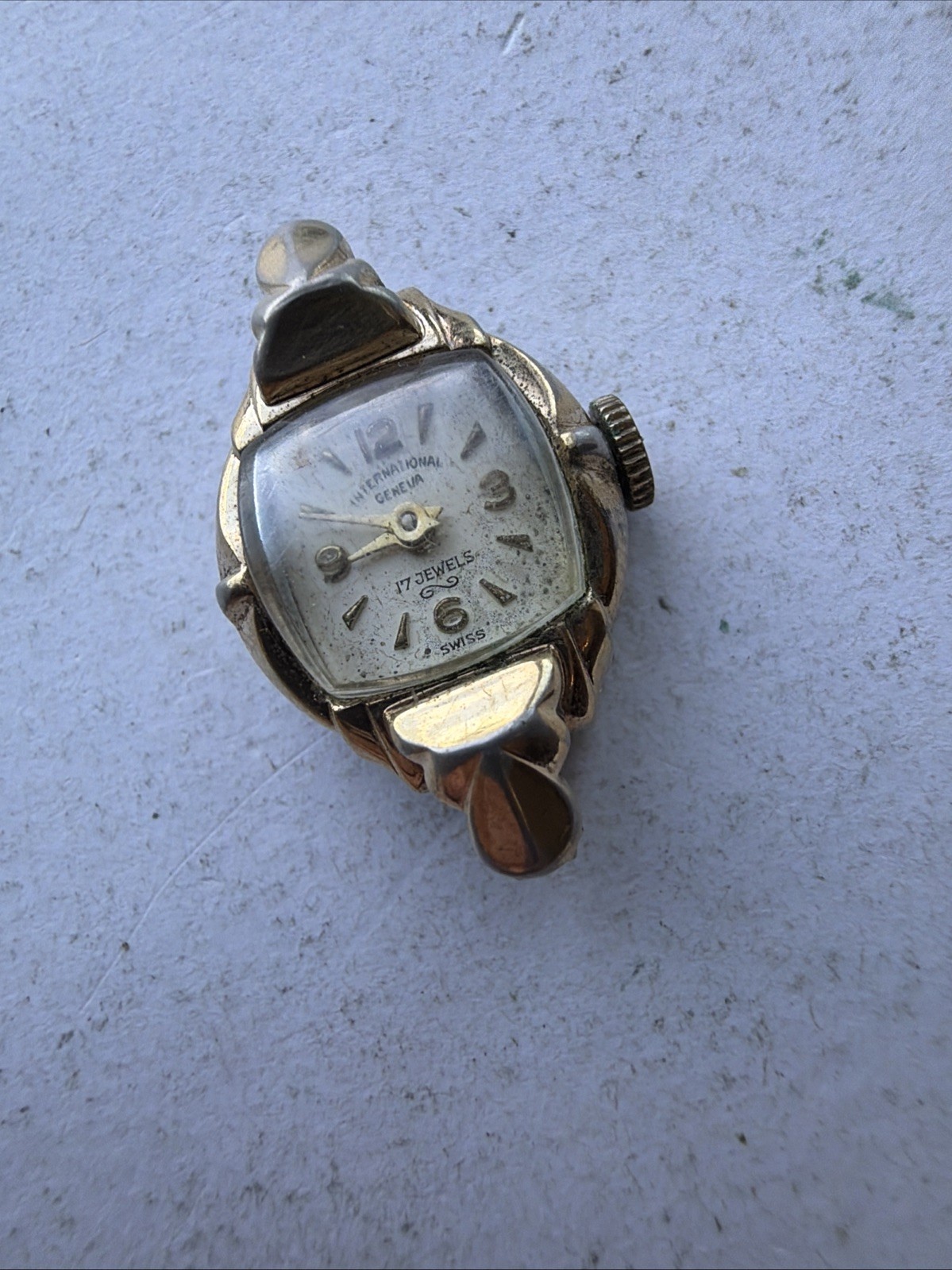 AT14 International Geneva Mechanical Lady Watch Works Running As Is No Bracelet AT14 International Geneva Mechanical Lady Watch Works Running As Is No Bracelet