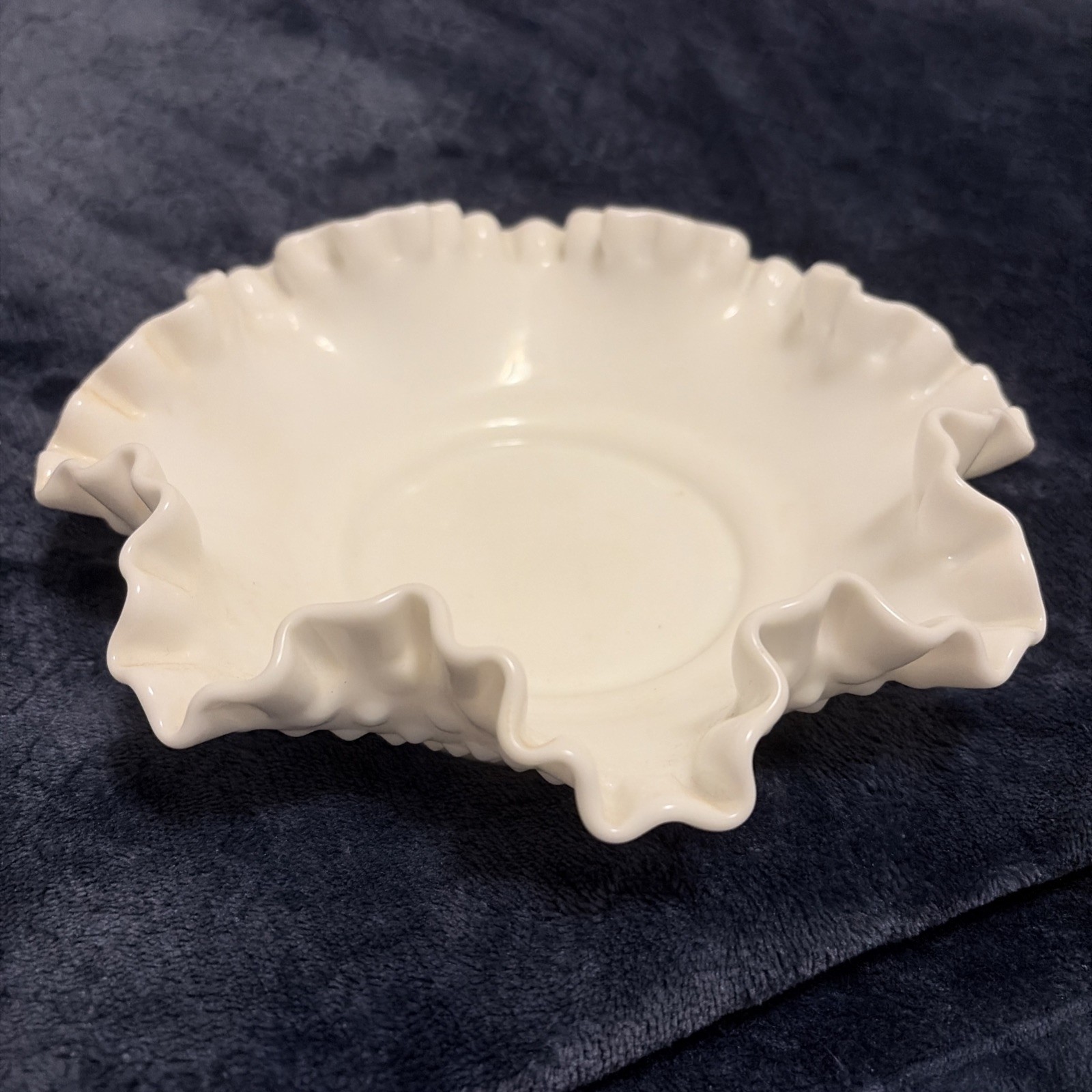 Vintage Fenton 1970s milk glass lg Hobnail  bowl with ruffled edges