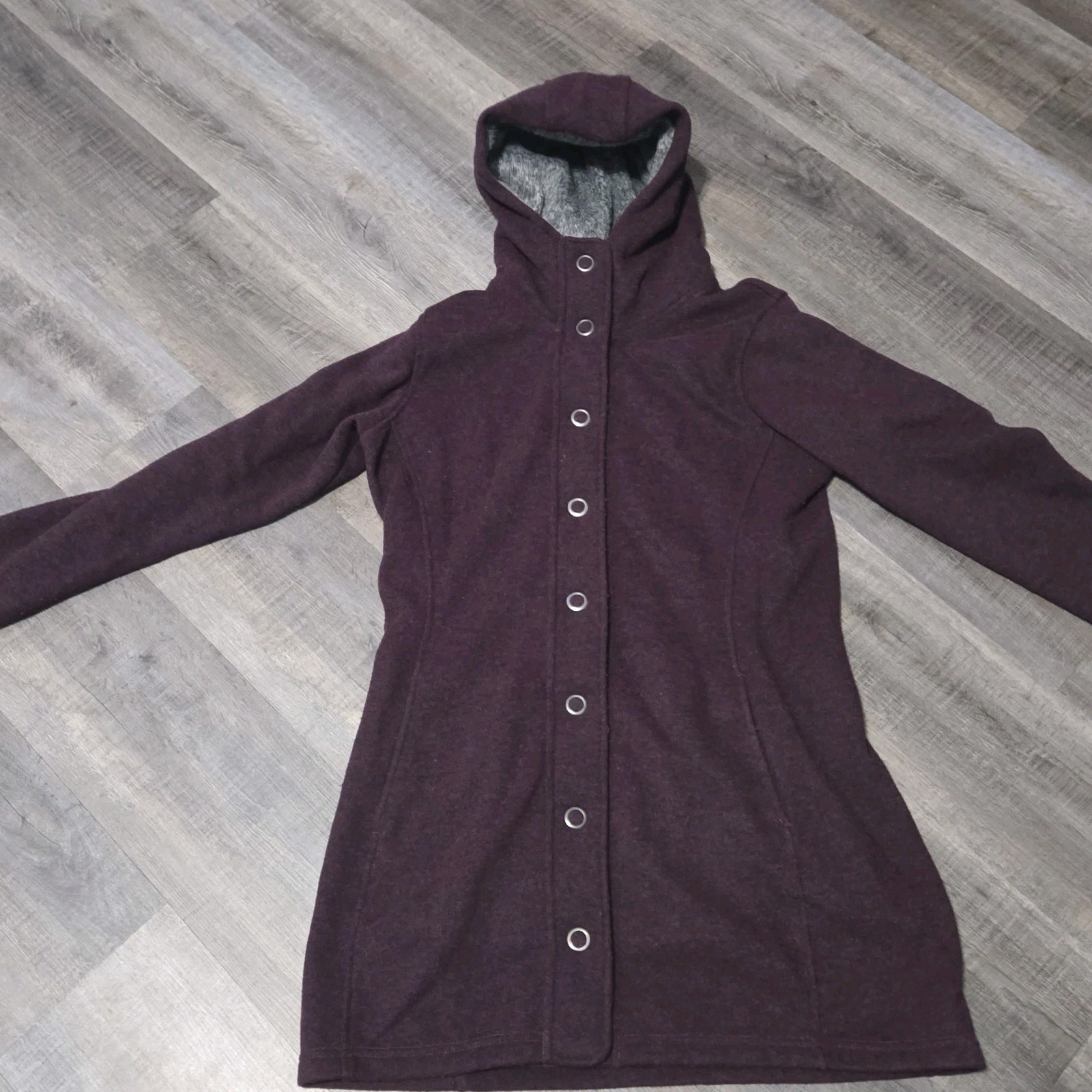 KUHL Women\'s Medium Mid Length Coat Plum Lighter Weight Snap Front Hooded EUC KUHL Women\'s Medium Mid Length Coat Plum Lighter Weight Snap Front Hooded EUC