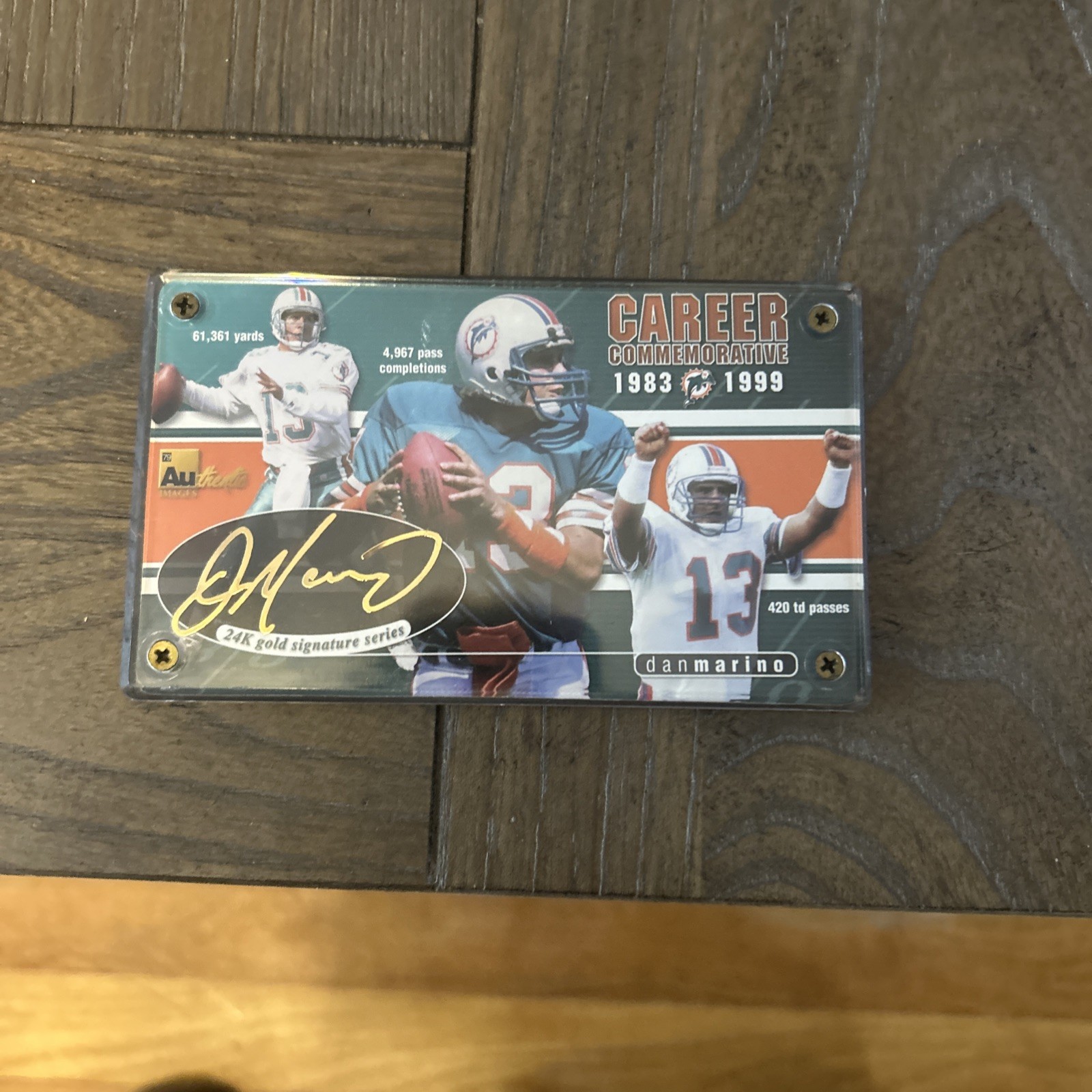 2000 Authentic Images 24k Gold Signature Series - Dan Marino #S25 /0608