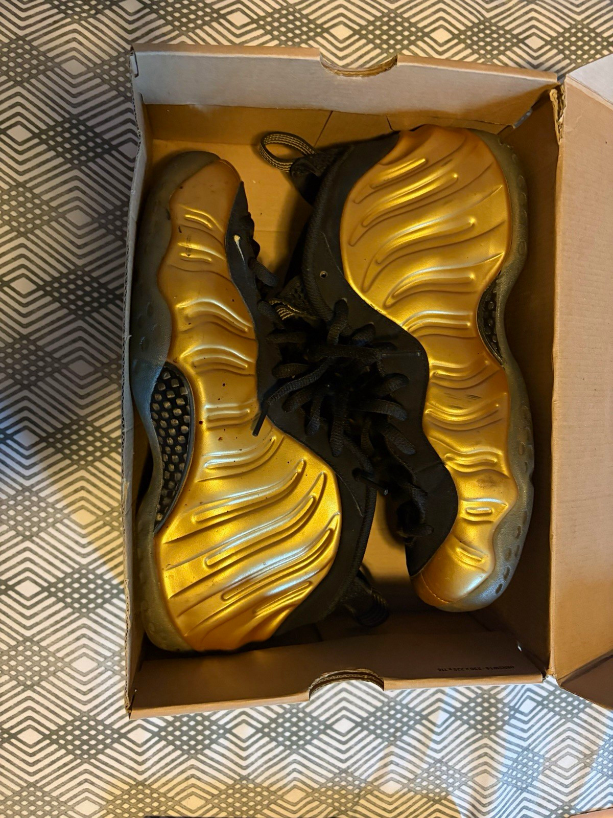 Nike Air Foamposite One Metallic Gold/Black Men’s High Top Basketball Sneakers