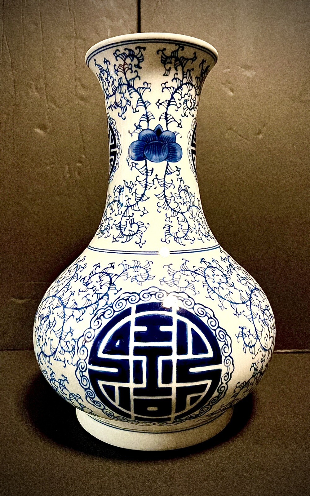 Beautiful Large Cobalt Blue & White Porcelain Chinese Vase 12” Beautiful Large Cobalt Blue & White Porcelain Chinese Vase 12”