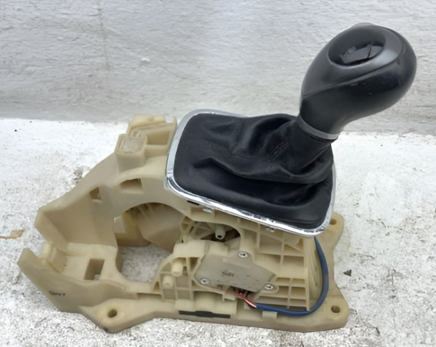 2011-2013 Kia Forte Automatic Floor Gear Shifter Assembly OEM