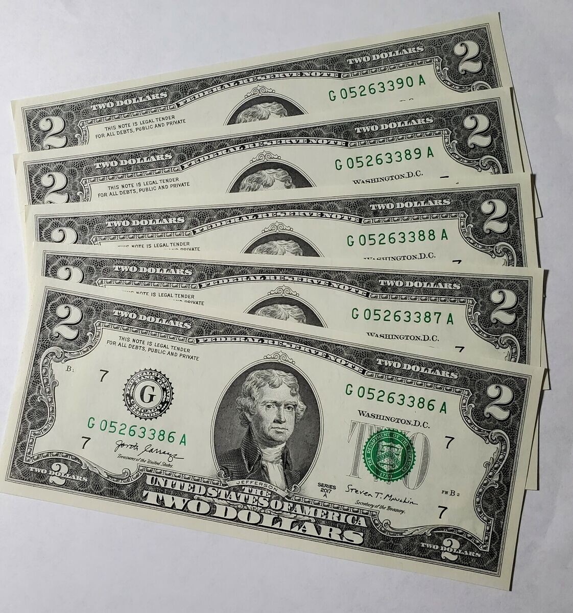 Set a Five Rare $2 Bill\'s—Series 2017 A —Uncirculated Sequential Numbers 