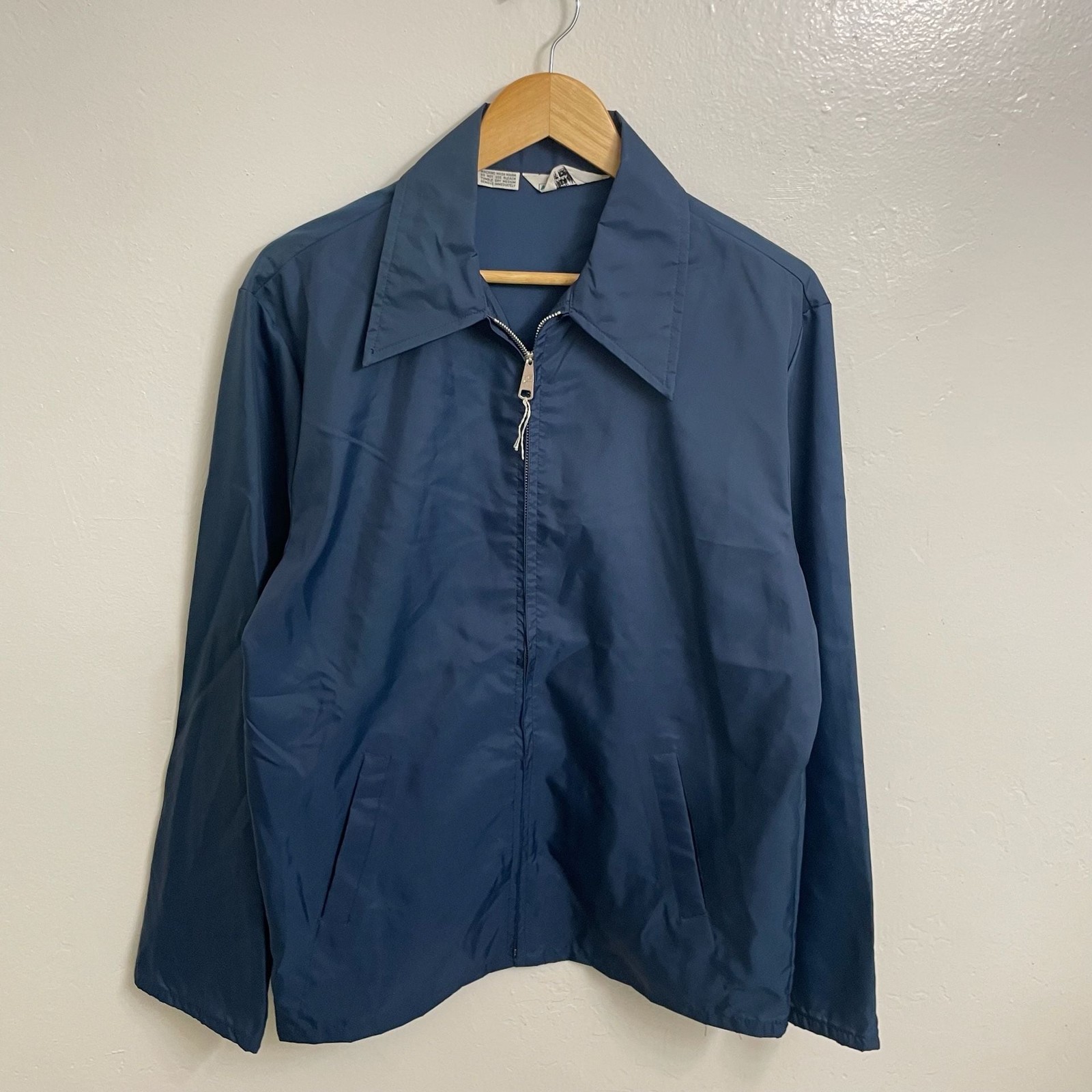 Vintage 1970s Kmart Nylon Windbreaker Jacket Made in Japan Size M Vintage 1970s Kmart Nylon Windbreaker Jacket Made in Japan Size M