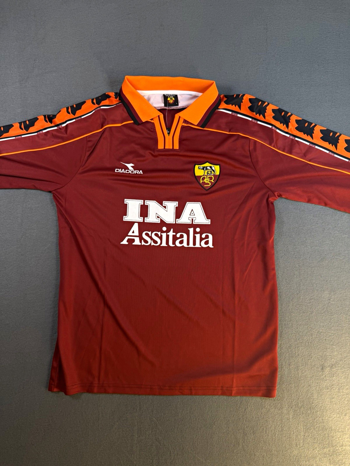 Diadora AS Roma Francesco Totti 10 Red/Orange Long Sleeve Soccer Jersey L Diadora AS Roma Francesco Totti 10 Red/Orange Long Sleeve Soccer Jersey L