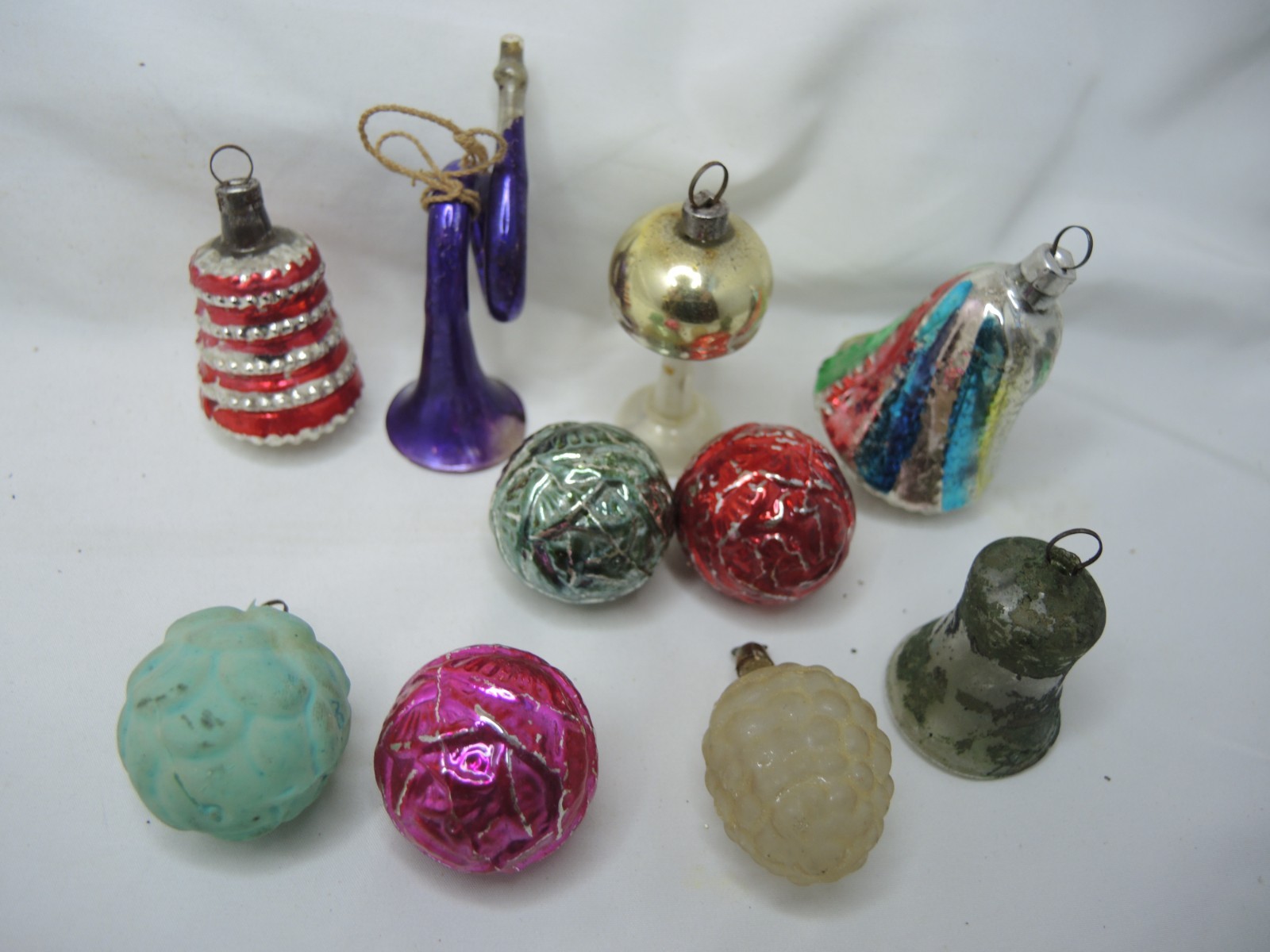 Antique German Christmas Ornaments Balls Bells Trumpet Gas Table Lamp Antique German Christmas Ornaments Balls Bells Trumpet Gas Table Lamp