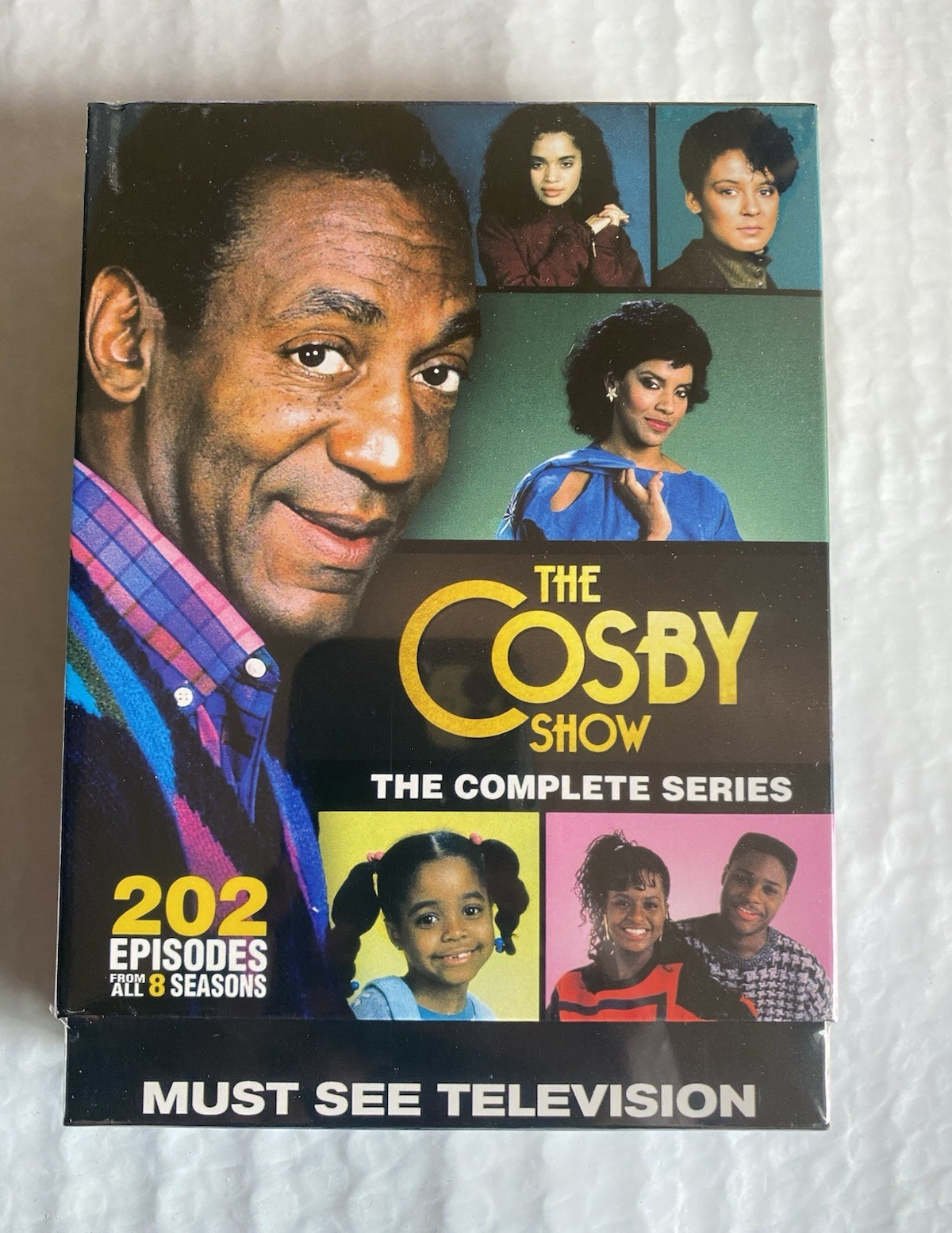 Mill Creek The Cosby Show Complete Series DVD Box Set 2015 PG Sitcom 81h Mill Creek The Cosby Show Complete Series DVD Box Set 2015 PG Sitcom 81h