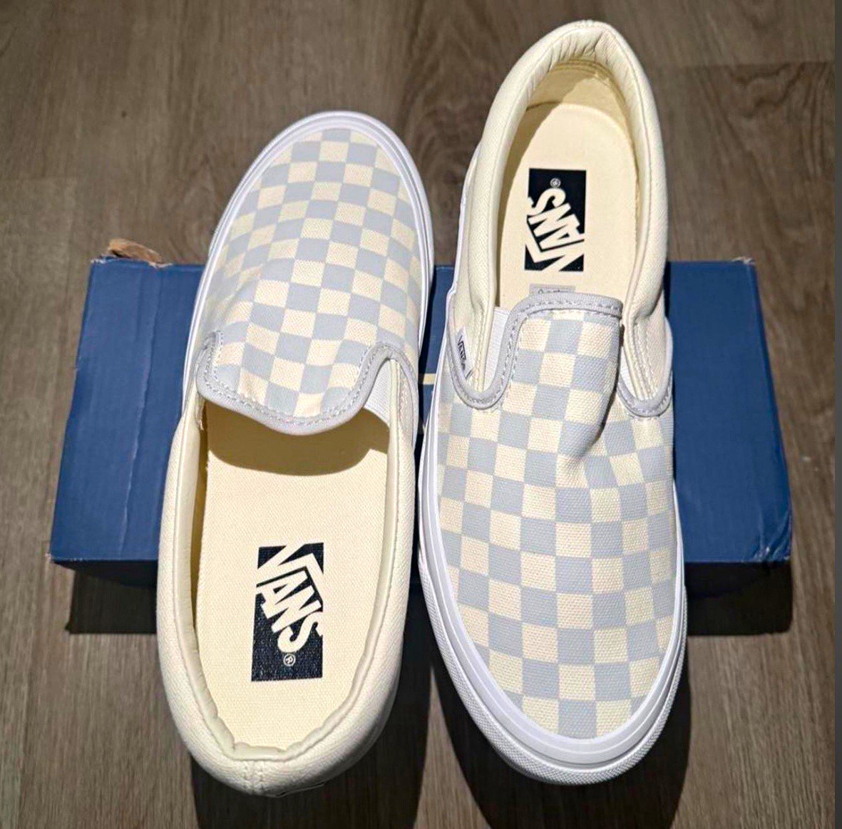 VANS Classic Checkerboard Slip-On Men\'s US 8.5 VANS Classic Checkerboard Slip-On Men\'s US 8.5