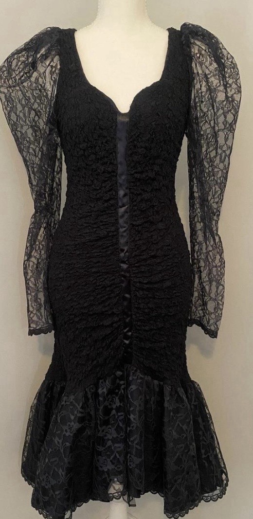 Steppin Out Dress Sz 9 Black VTG 80s Lace Puff Sleeve Ruched Mermaid Gown Goth Steppin Out Dress Sz 9 Black VTG 80s Lace Puff Sleeve Ruched Mermaid Gown Goth