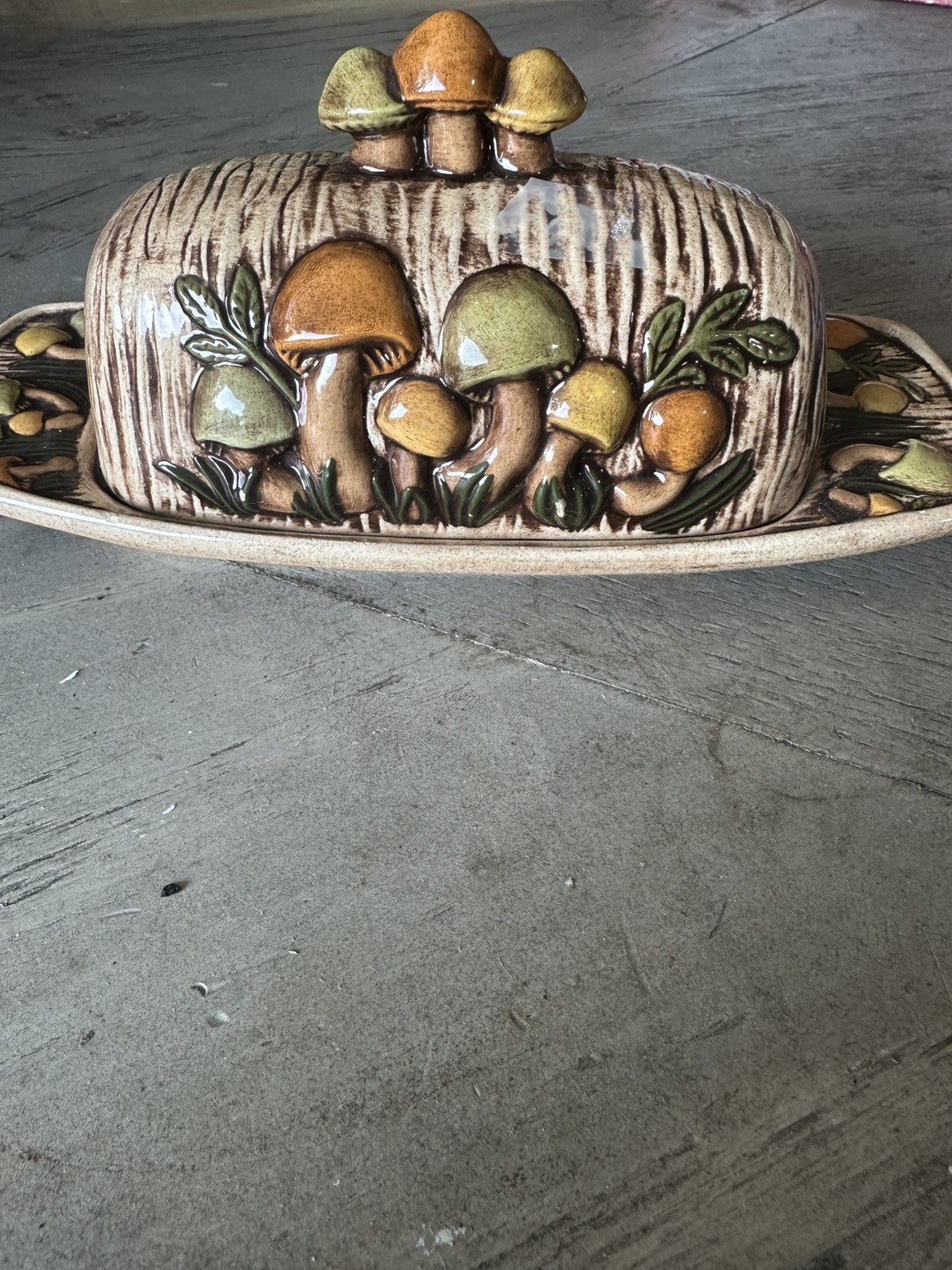 Vintage 1970’s Mushroom Butter Dish Arnels Ceramic Woodland Retro Glossy Kitchen Vintage 1970’s Mushroom Butter Dish Arnels Ceramic Woodland Retro Glossy Kitchen