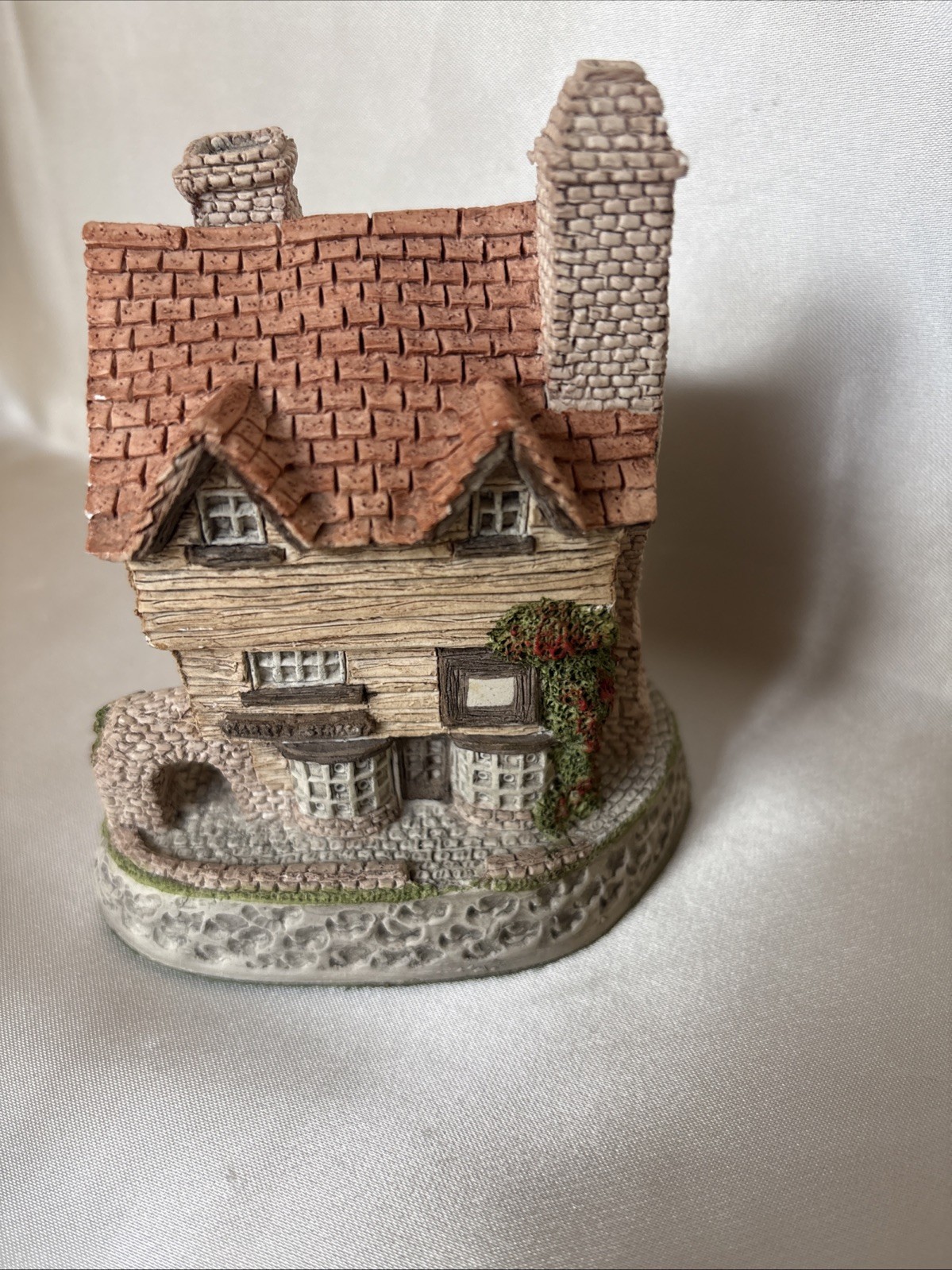 Vintage David Winter  Wine Merchant Cottage 1980 Hand Painted England 4