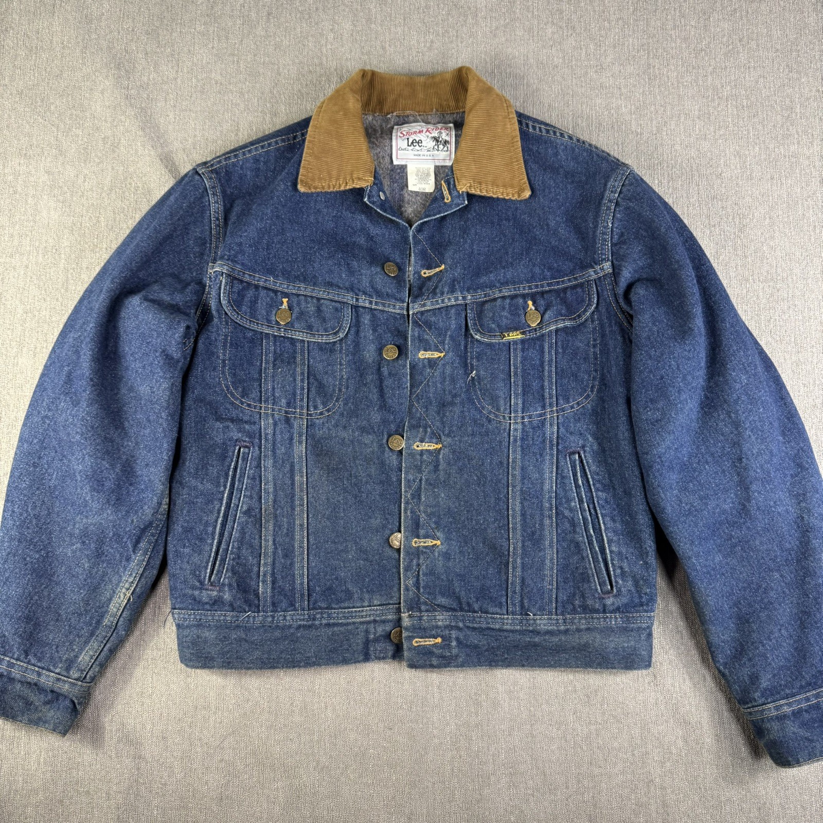Vintage 80\'s Lee 221 Storm Rider Denim Jacket Blanket Lined 4-Pocket USA Men\'s M