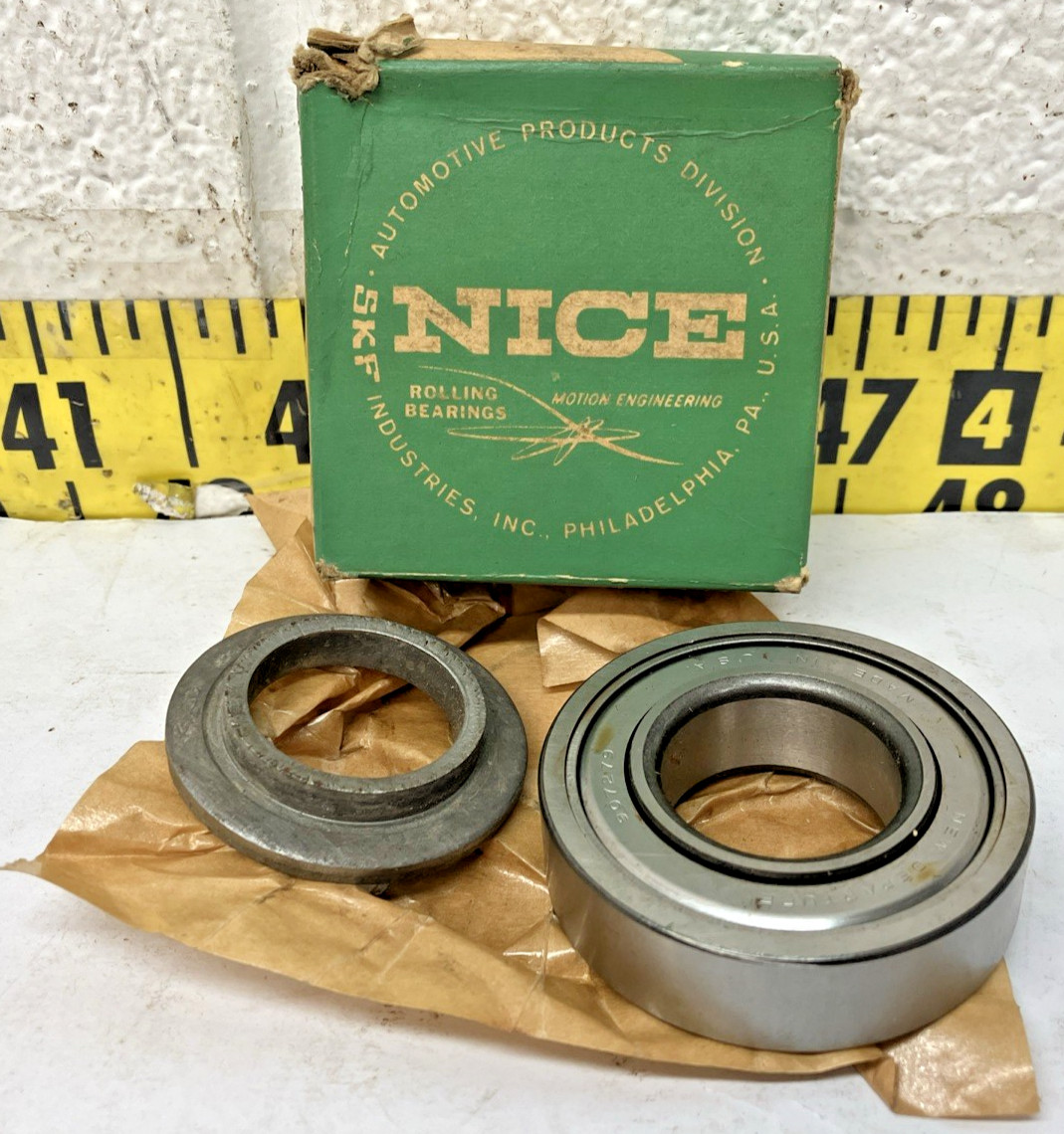 NOS Rear Wheel Bearing w/Retainer GM 907370/Delco RW-508-AR 1962-63 NOVA II (923