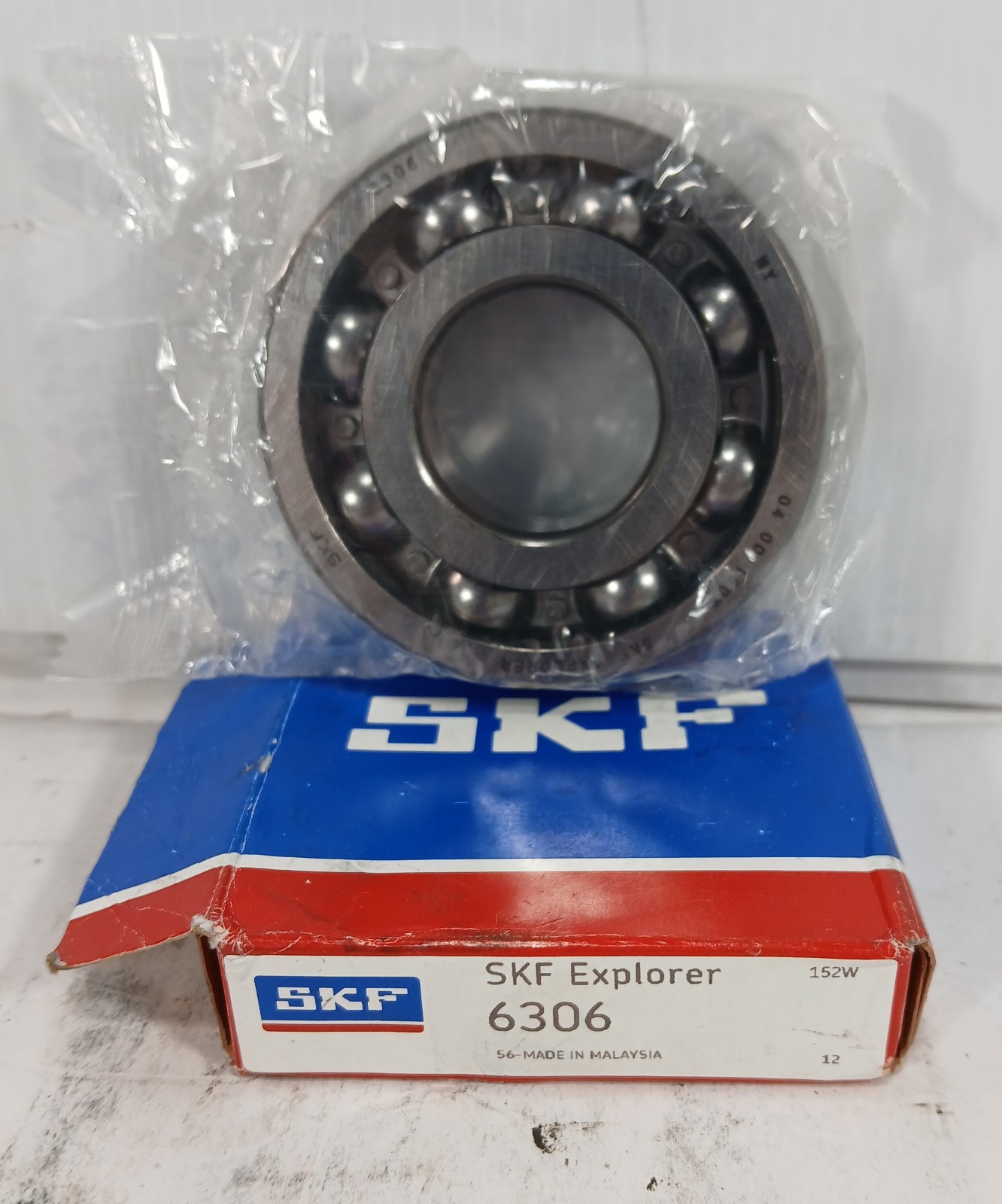 1 NEW SKF 6306 30X72X19mm DEEP GROOVE BALL BEARING NIB ***MAKE OFFER***