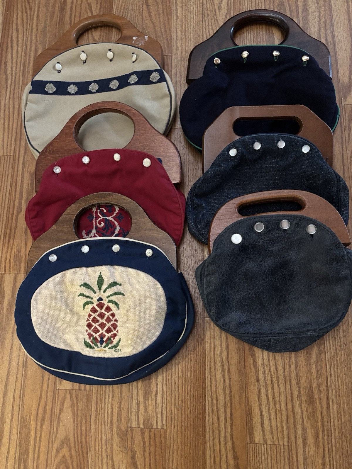 Huge Vintage Lot BERMUDA Bags Purses 6 Wood Handles 13 Covers  two sizes (H)
