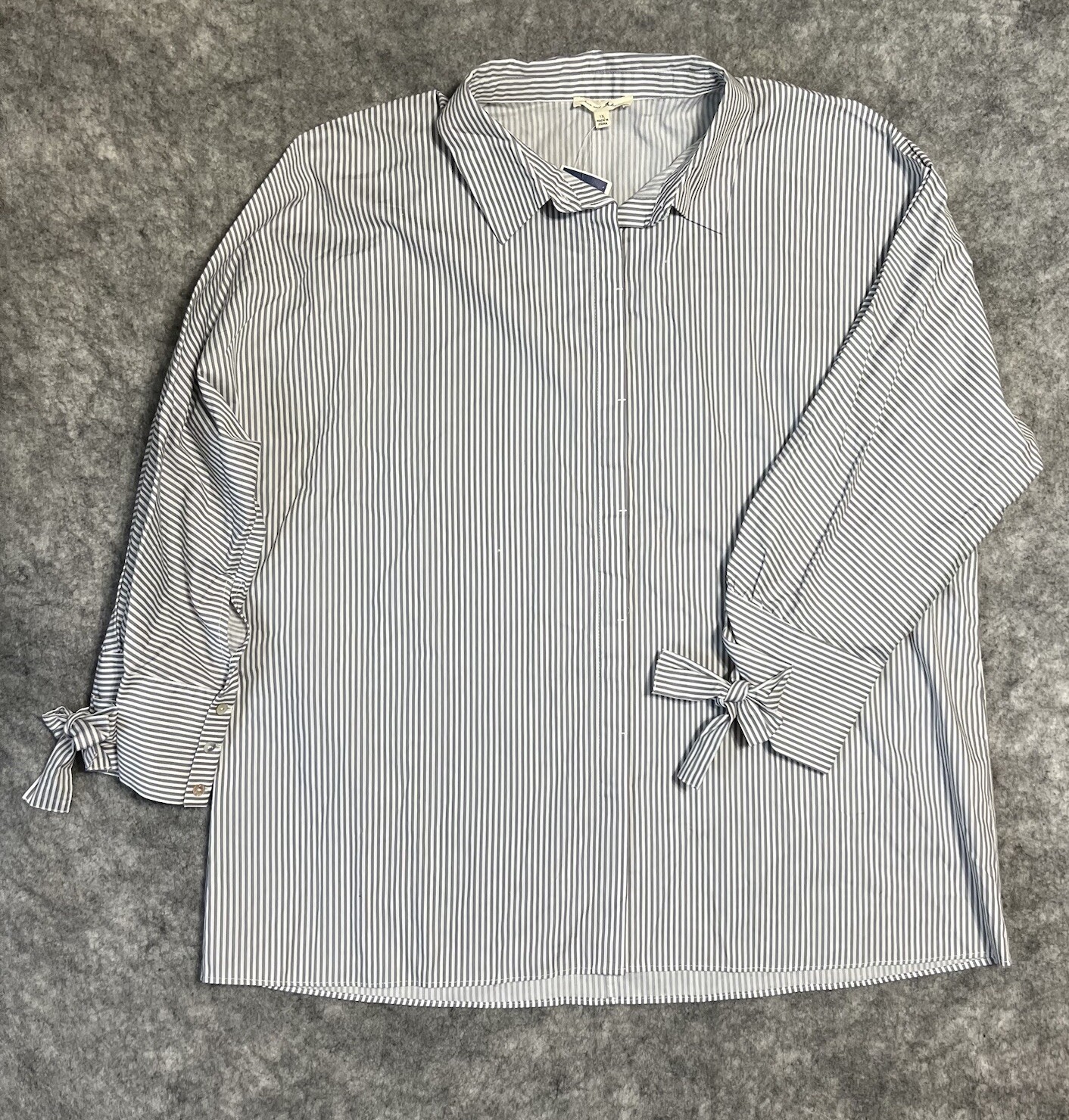 Jane and Delancey Shirt Women’ 1X Gray White Stripe Button Up Blouse 100% Cotton Jane and Delancey Shirt Women’ 1X Gray White Stripe Button Up Blouse 100% Cotton